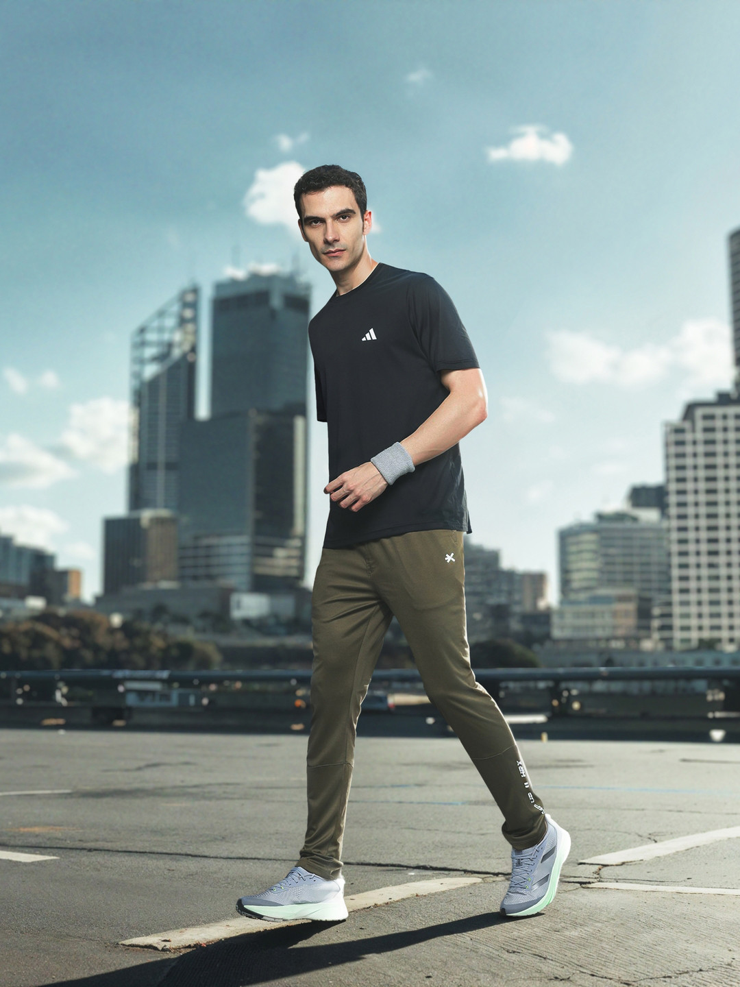 HRX by Hrithik Roshan Men Rapid-Dry Anti-Microbial Finish Running Track Pants