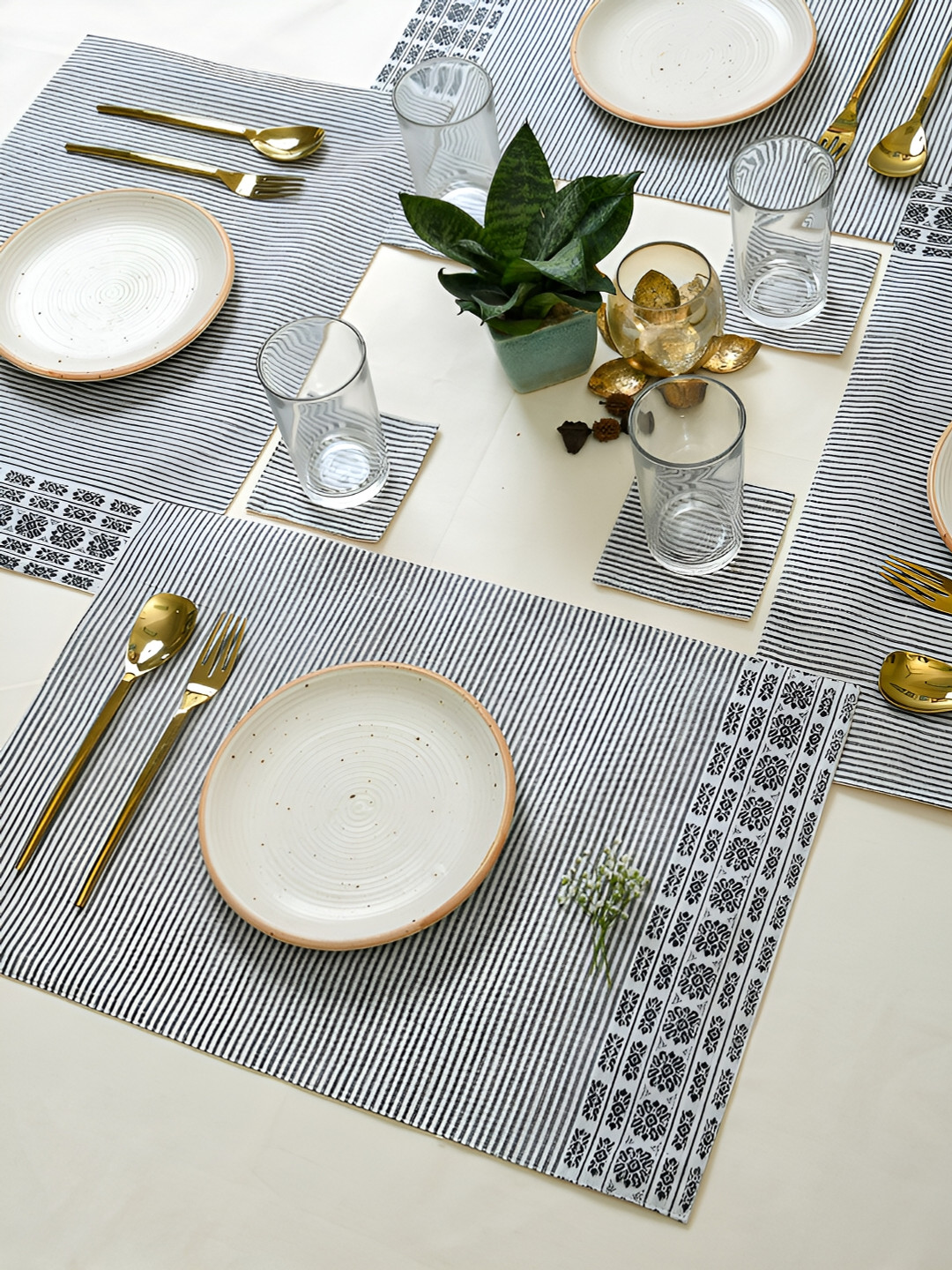 Ratan Cart 4-Pcs Black & White Stripe Printed Cotton Table Placemats