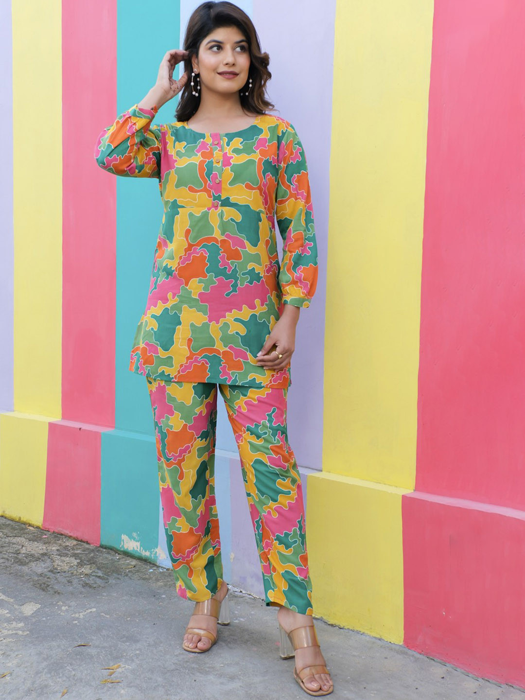 HEBA Abstract Printed Cuffed Sleeves Regular Kurti with Trousers
