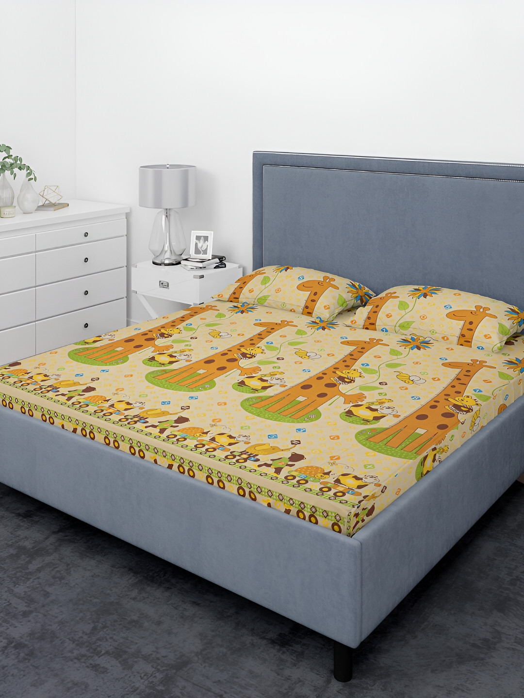 THE CONVERSION Premium Glace Yellow Animal Microfiber Skin-Friendly 200 TC Fitted Queen Fine Bedsheet with 2 Pillow Covers-90 x 94 inches