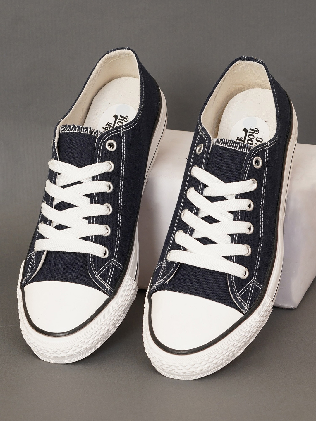 Buy The Roadster Lifestyle Co. Men Navy Blue Textured Comfort 