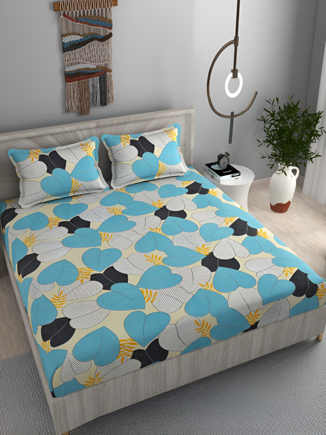 FINE TEX WORLD Green Floral Microfiber 180 TC Queen Superfine Bedsheet with 2 Pillow Covers-90 x 100 inches