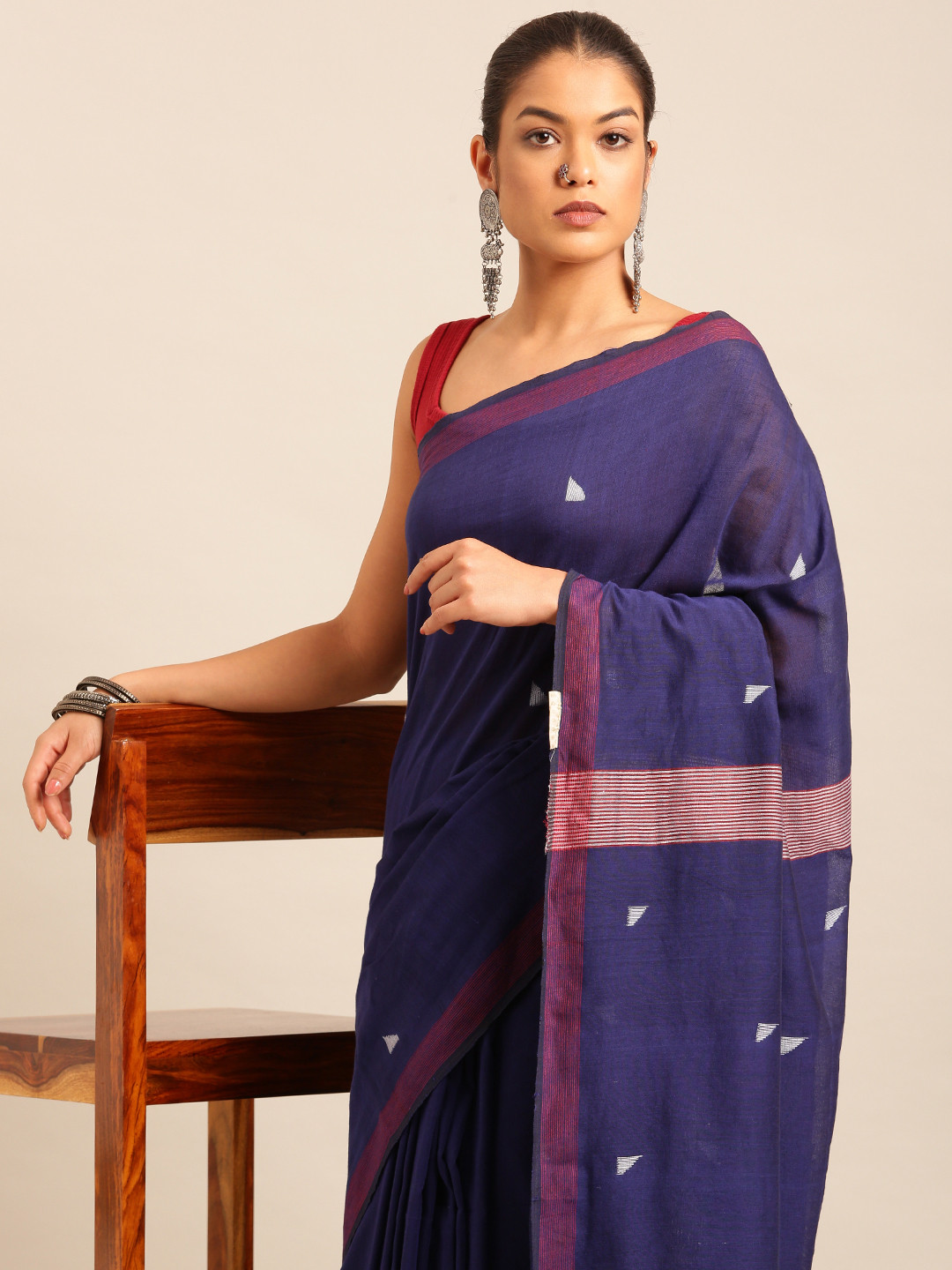 Taavi Woven Design Pure Cotton Handloom Jamdani Saree