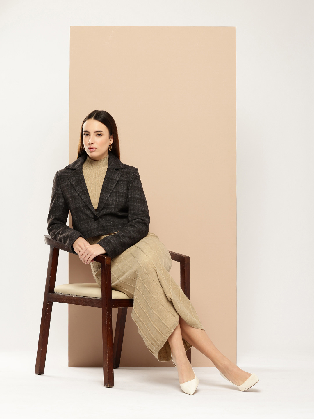 her by invictus Checked Cropped Overcoat