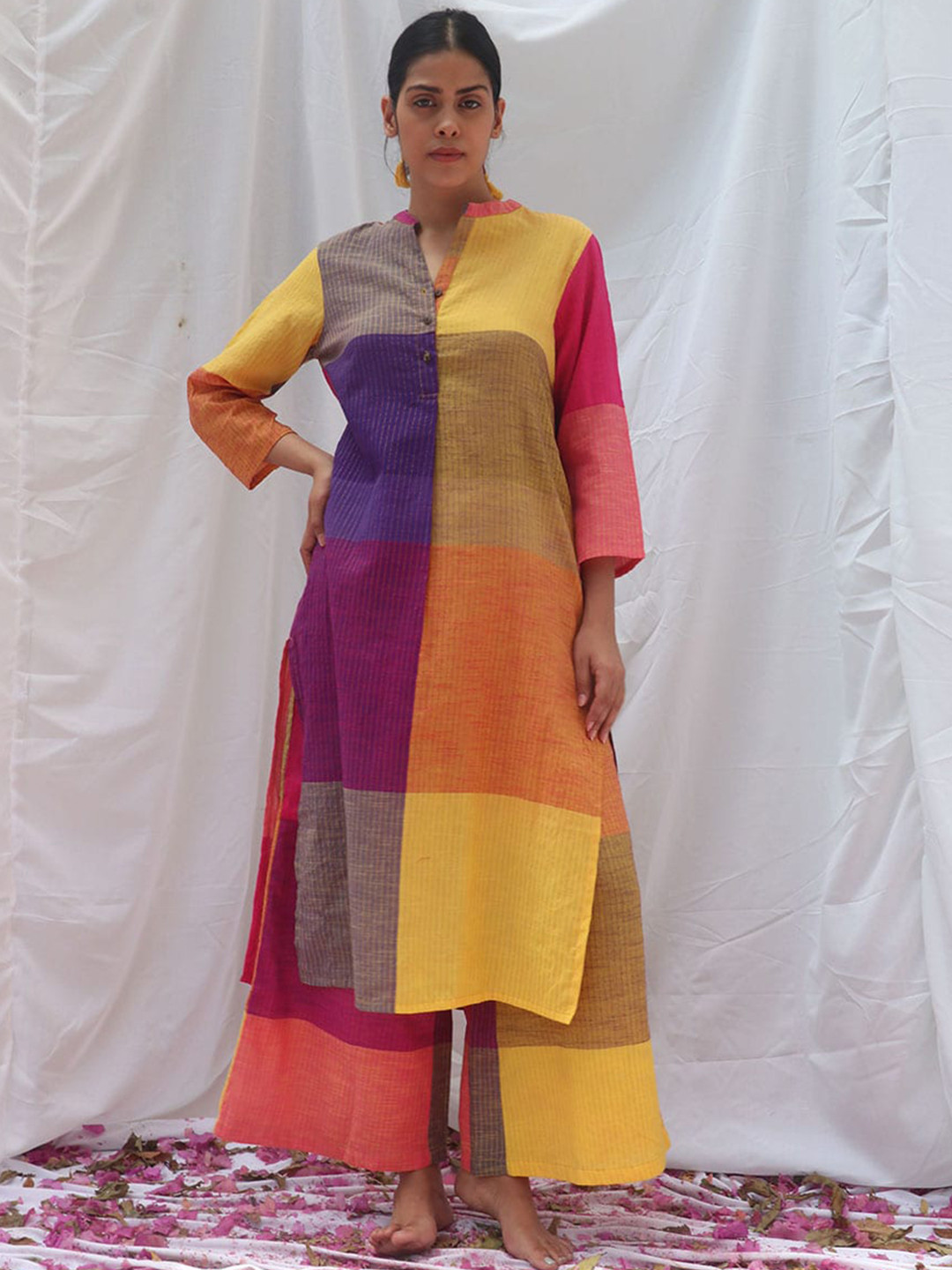 Chidiyaa Colourblocked Pure Cotton Mandarin Collar Straight Kurta With Palazzo
