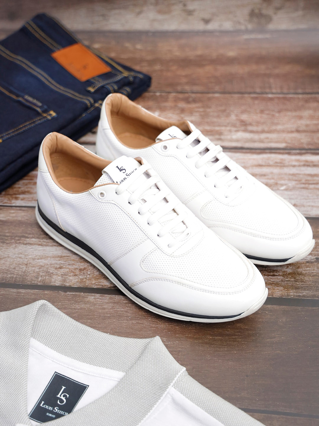 LOUIS STITCH Men White Casual Diamond Embossed Sneakers