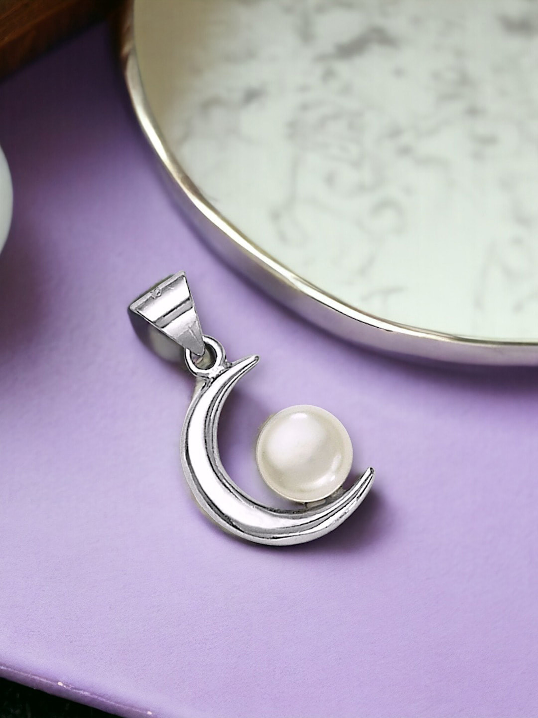 Taraash 925 Sterling Silver Beaded Pendant With Chain