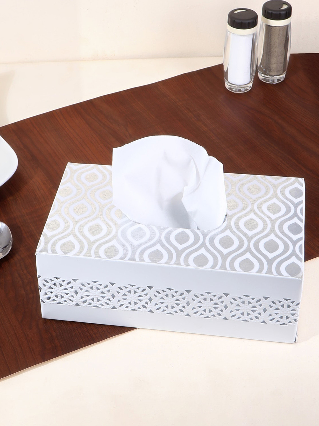 THE HOME CO. White Printed Metal Tissue Holder