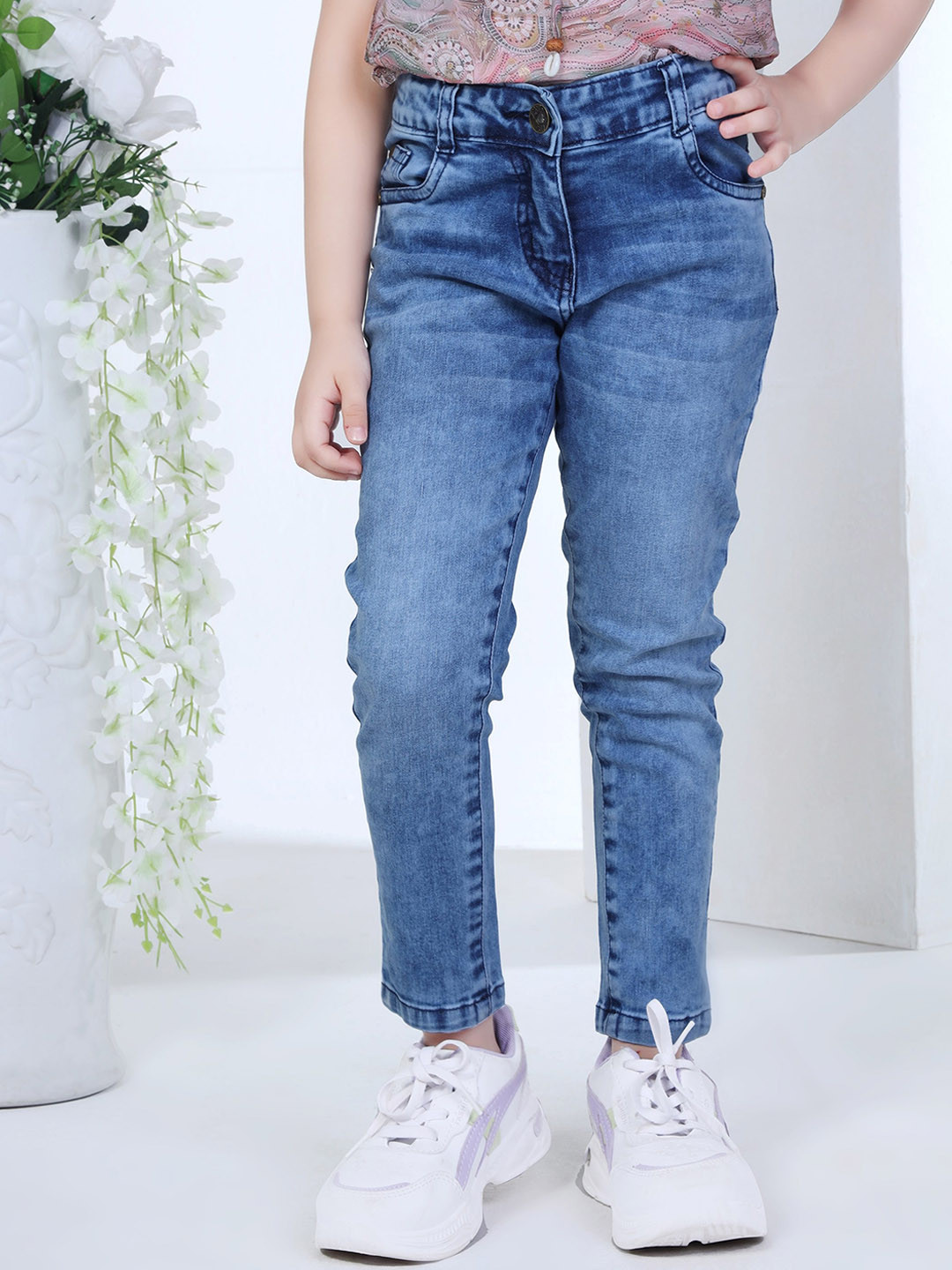 Peppermint Girls Smart Slim Fit Clean Look Mid Rise Stretchable Jeans