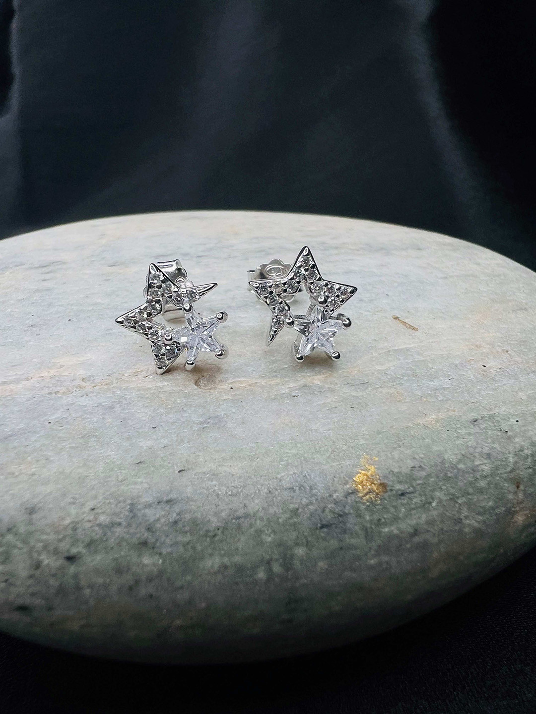 Arte Jewels 925 Sterling Silver Silver-Plated Cubic Zirconia Star Shaped Stud Earrings