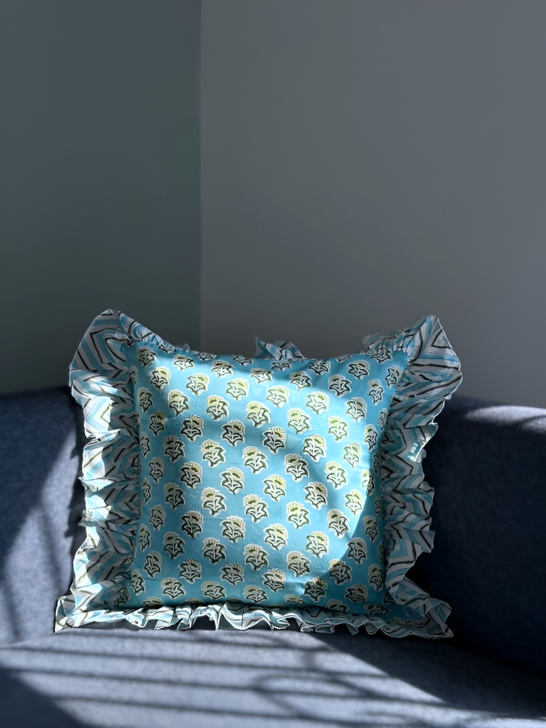 NURTURE INDIA Blue & Yellow Floral Printed Square Cushion Cover