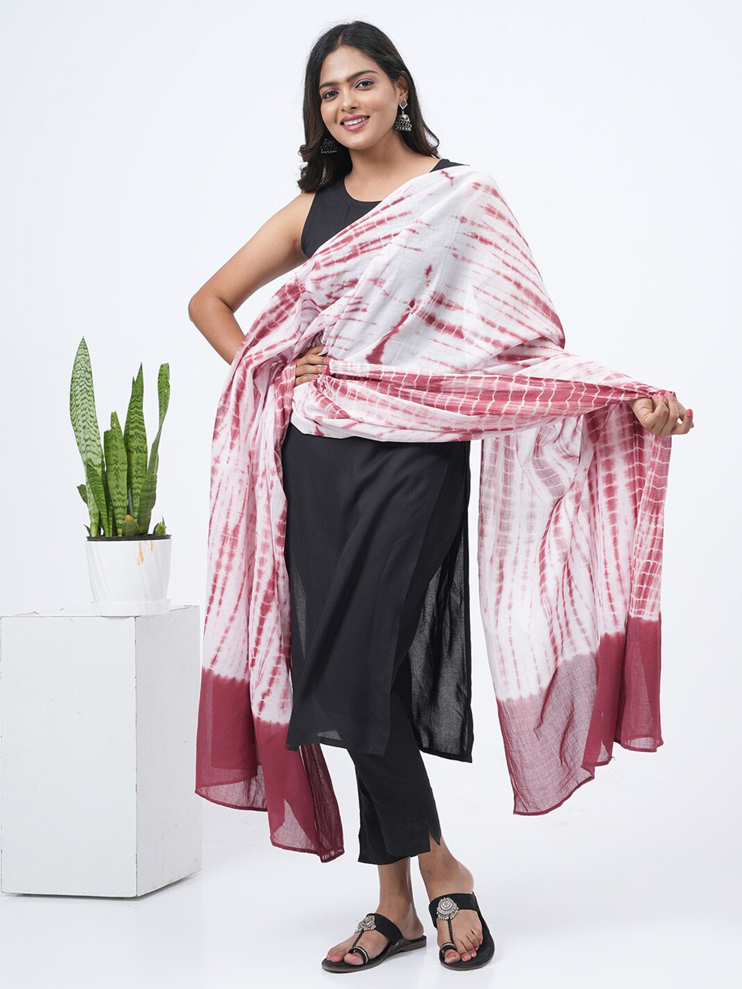 HELLA FASHIONS Tie & Dye Cotton Dupatta
