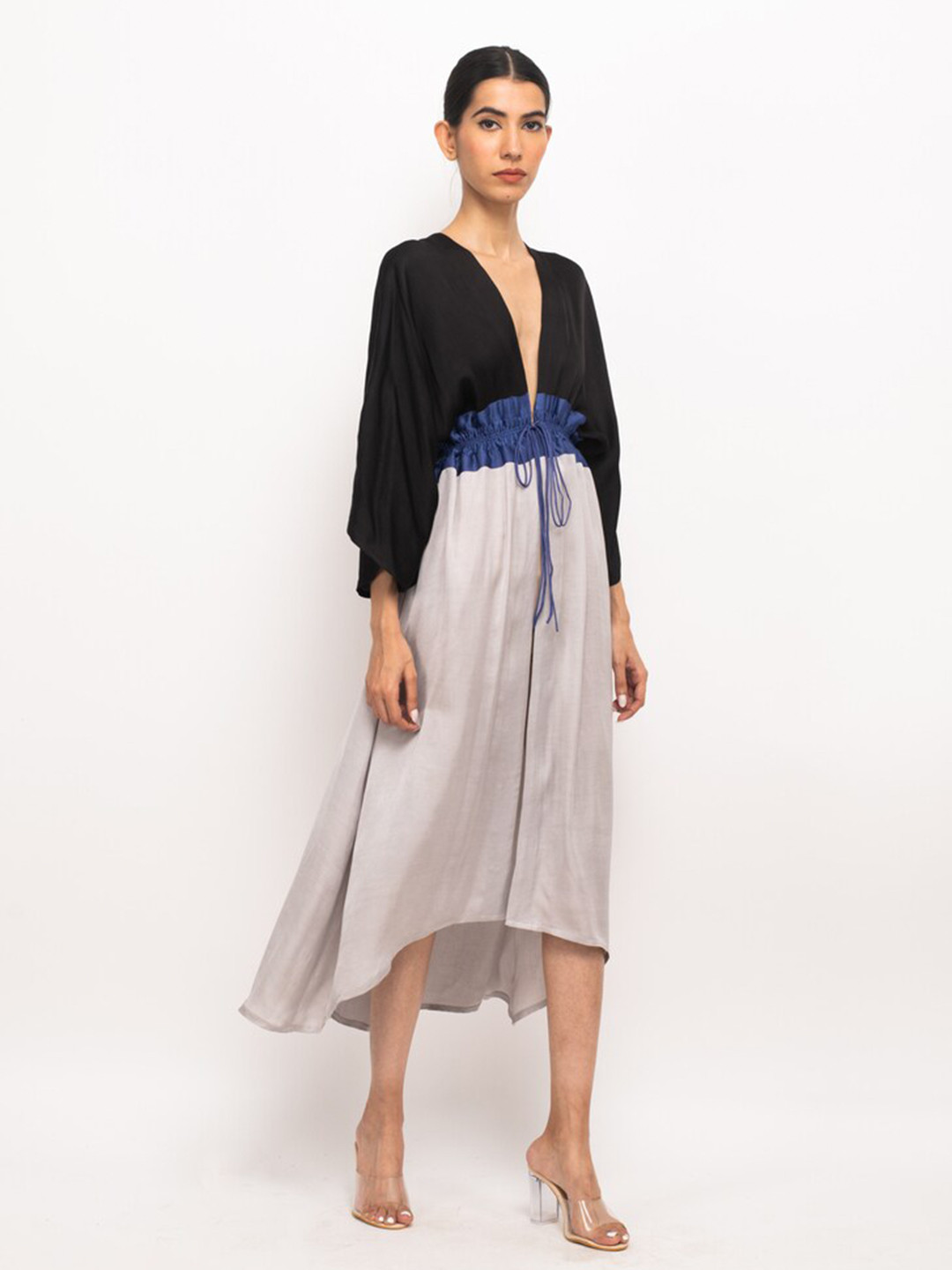 Neora Women High Low Cape