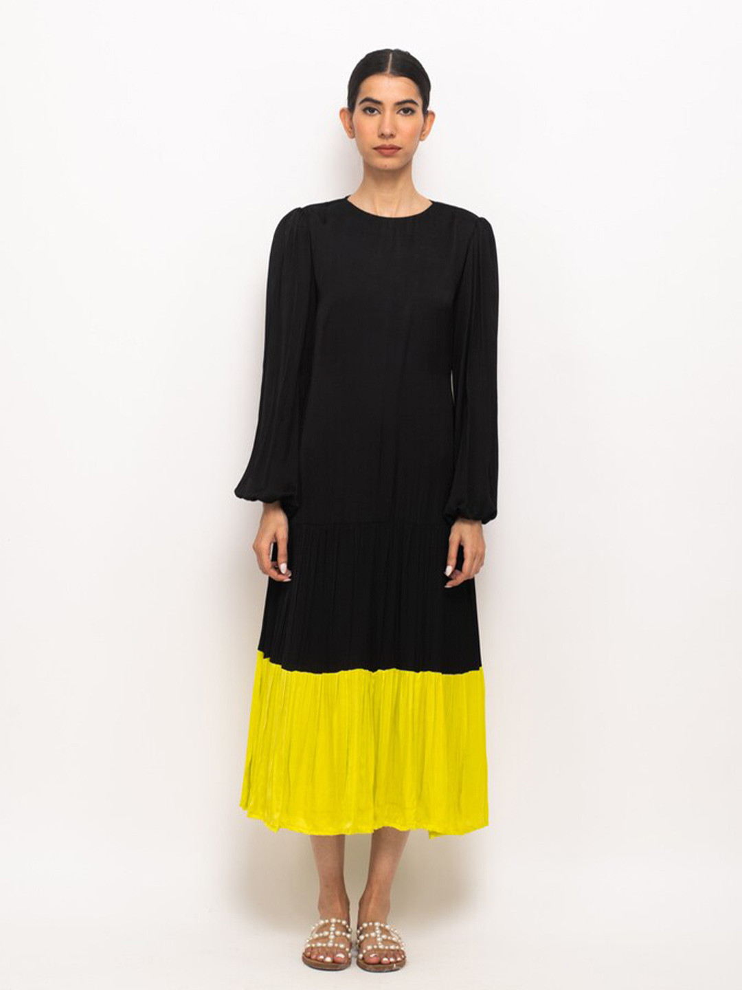 Neora Round Neck A-Line Dress