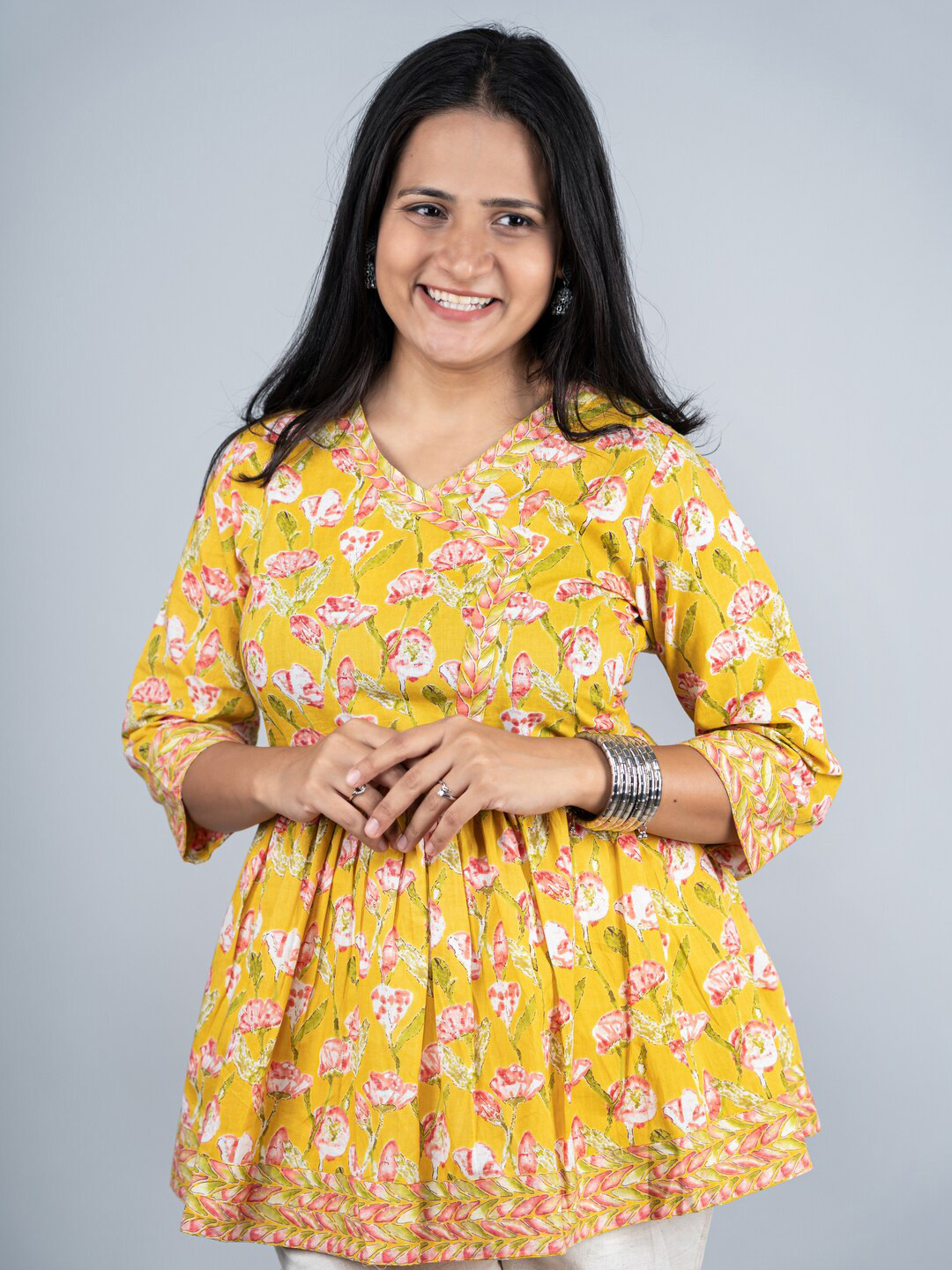 Masang Floral Printed V-Neck Pure Cotton Pleated Kurti