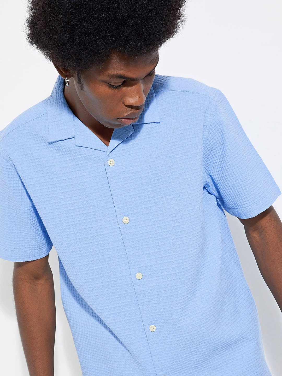 max URB_N Men Textured Resort Shirt