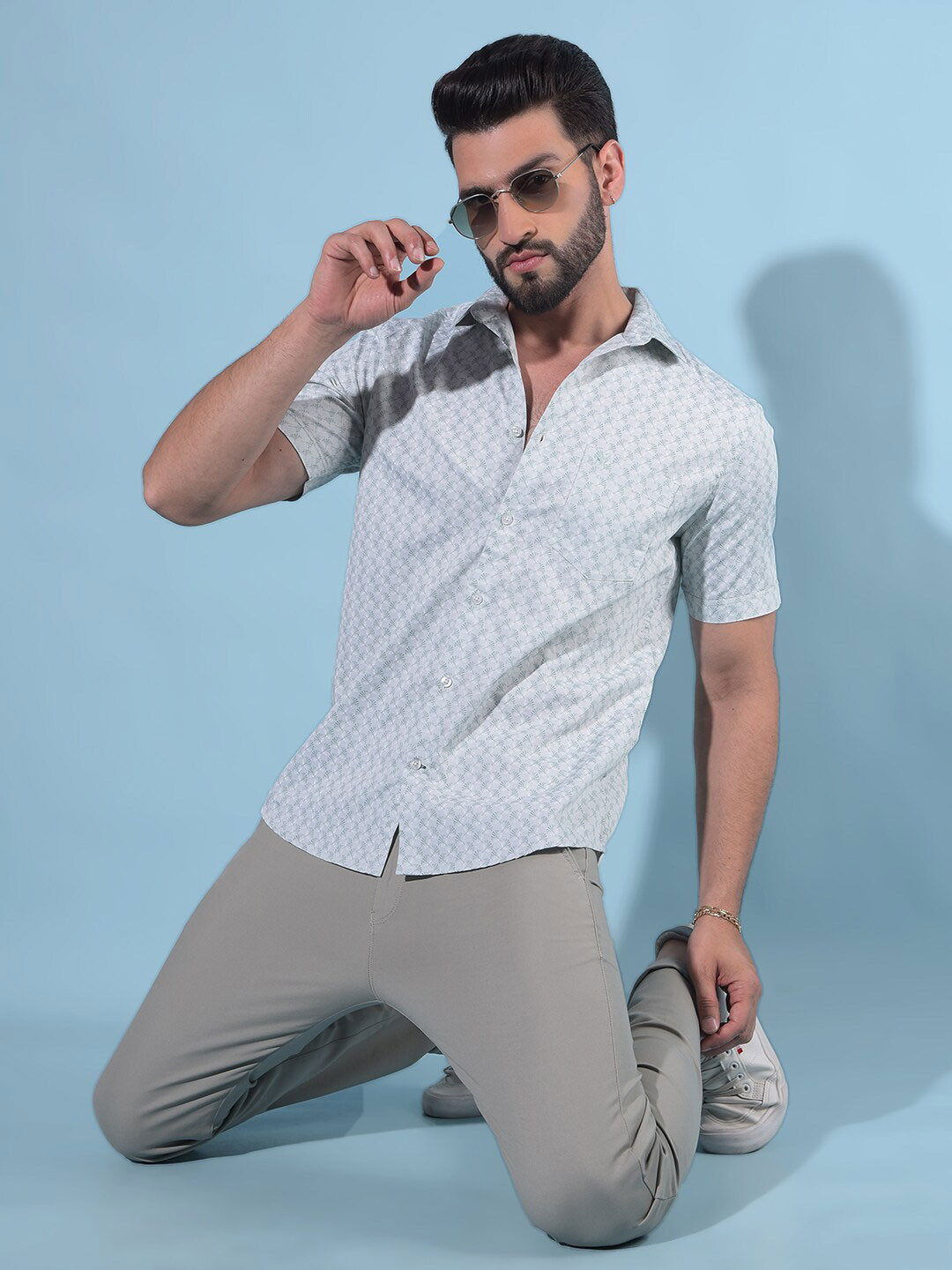 Crimsoune Club Resort Collar Geometric Printed Slim Fit Cotton Casual Shirt