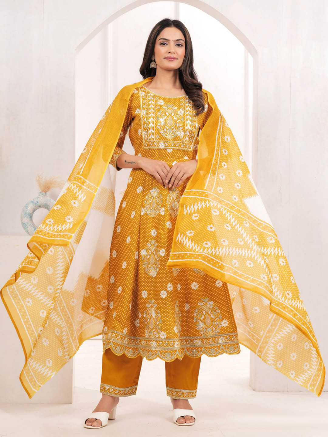 TOULIN Floral Printed Pure Cotton Scalloped Anarkali Kurta With Trousers & Dupatta