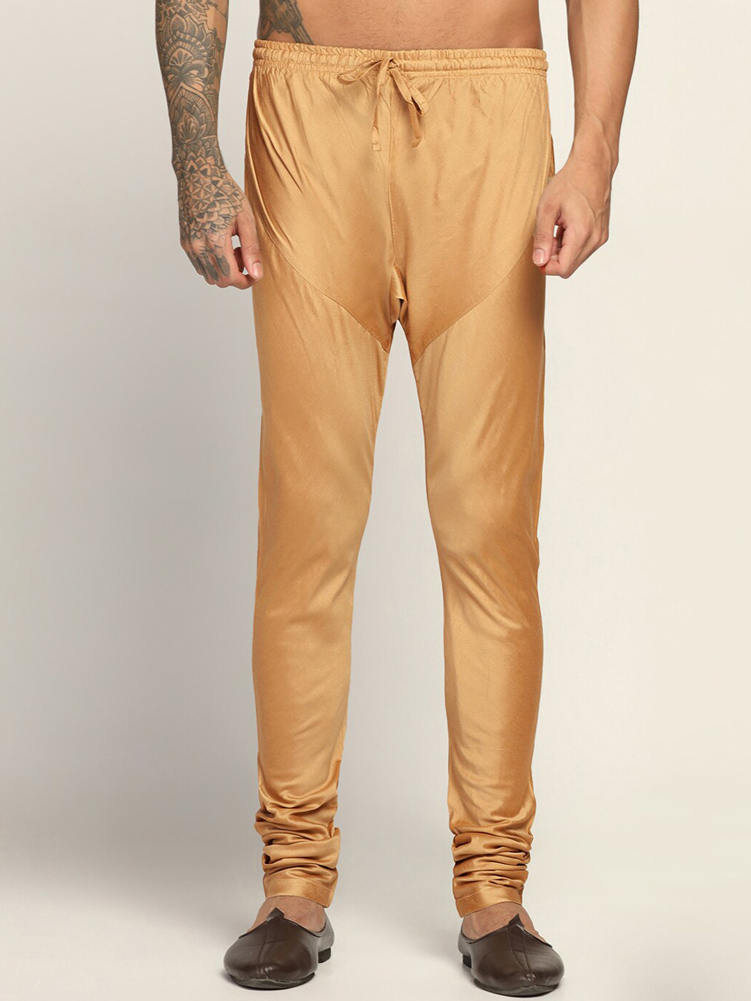 KISAH Men Straight-Fit Churidar