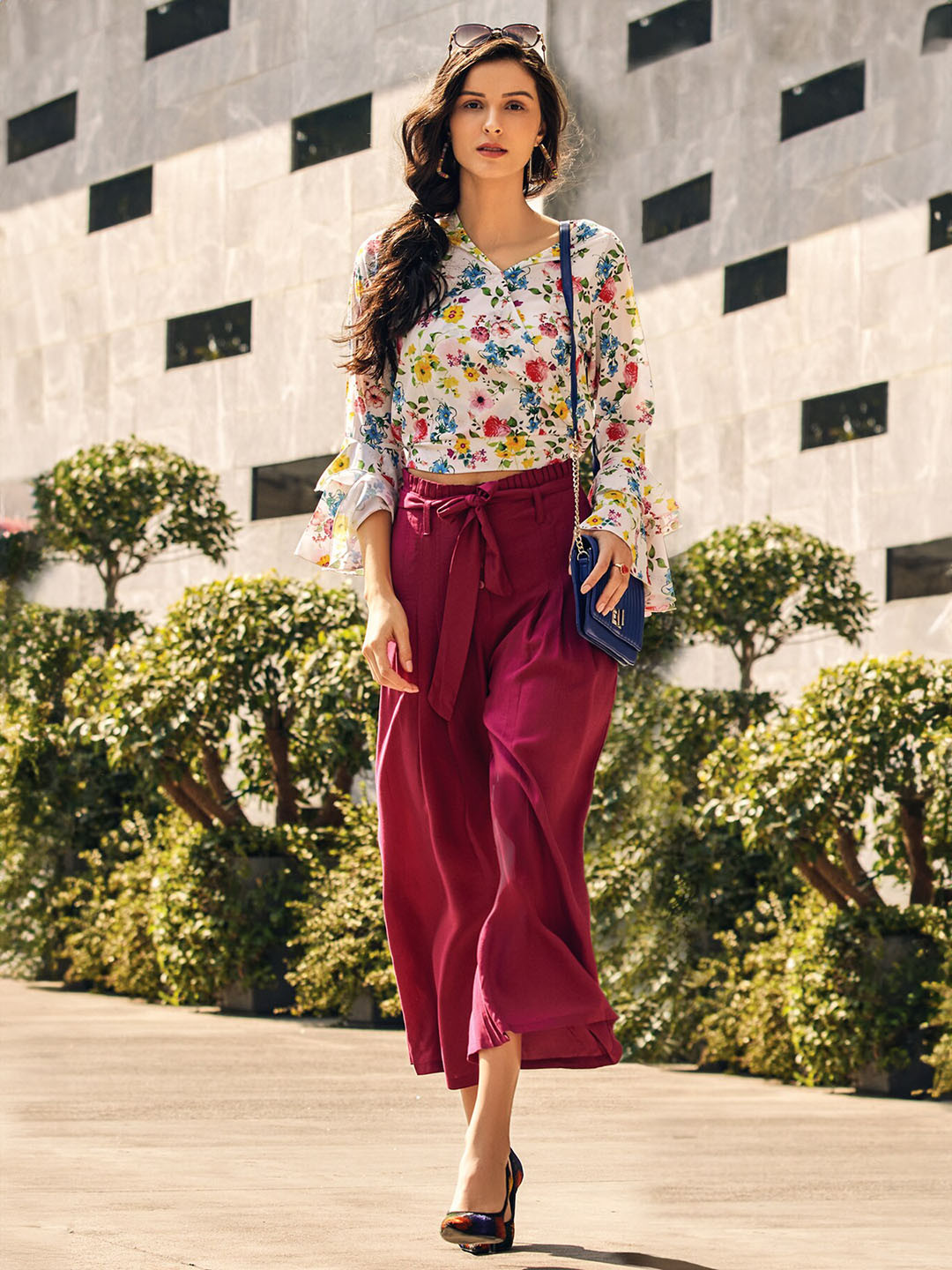 Moda Elementi Floral Print V Neck Puff Sleeve Crop Top