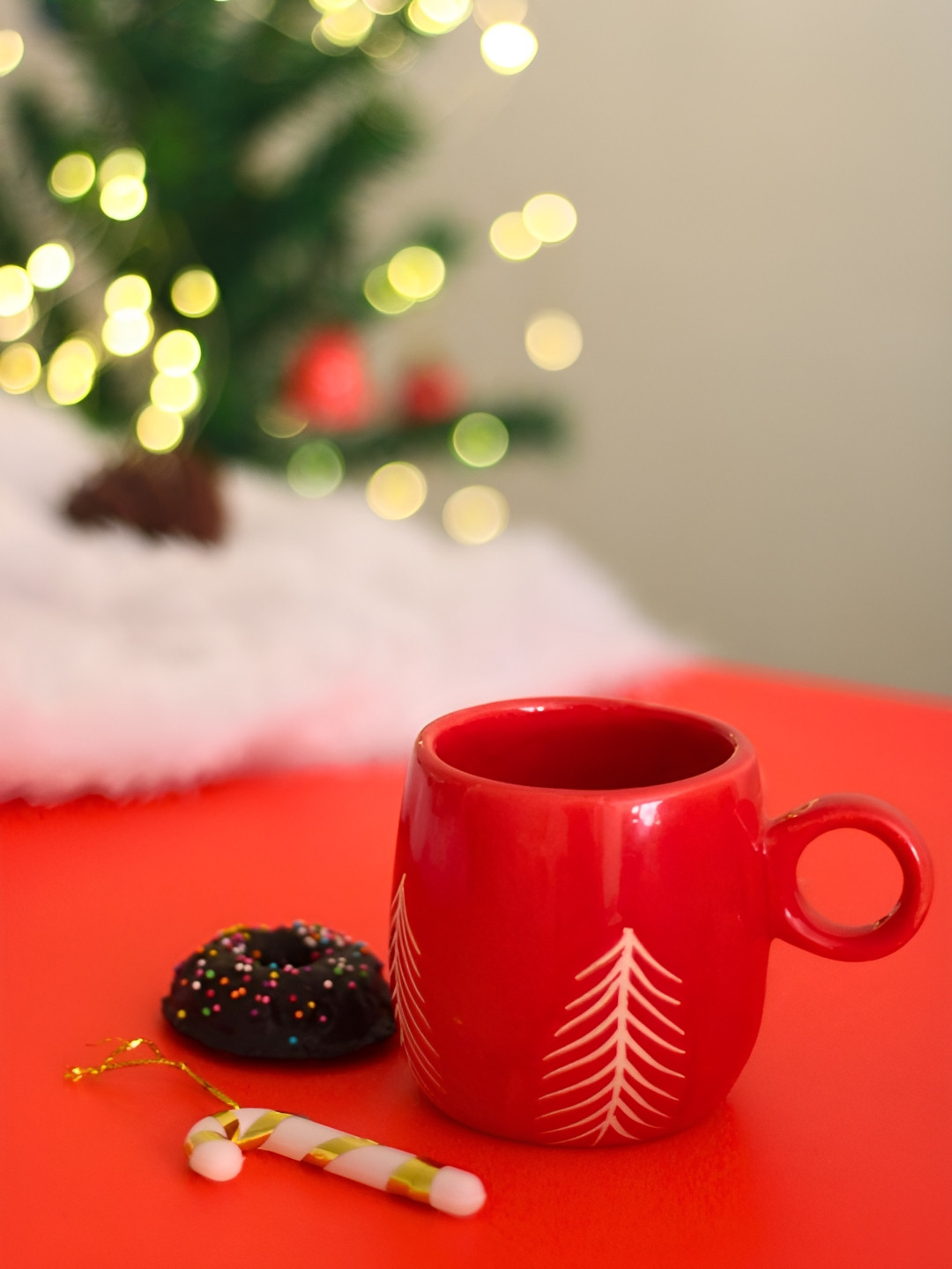 WEAVING HOMES White & Red Printed Ceramic Glossy Mug