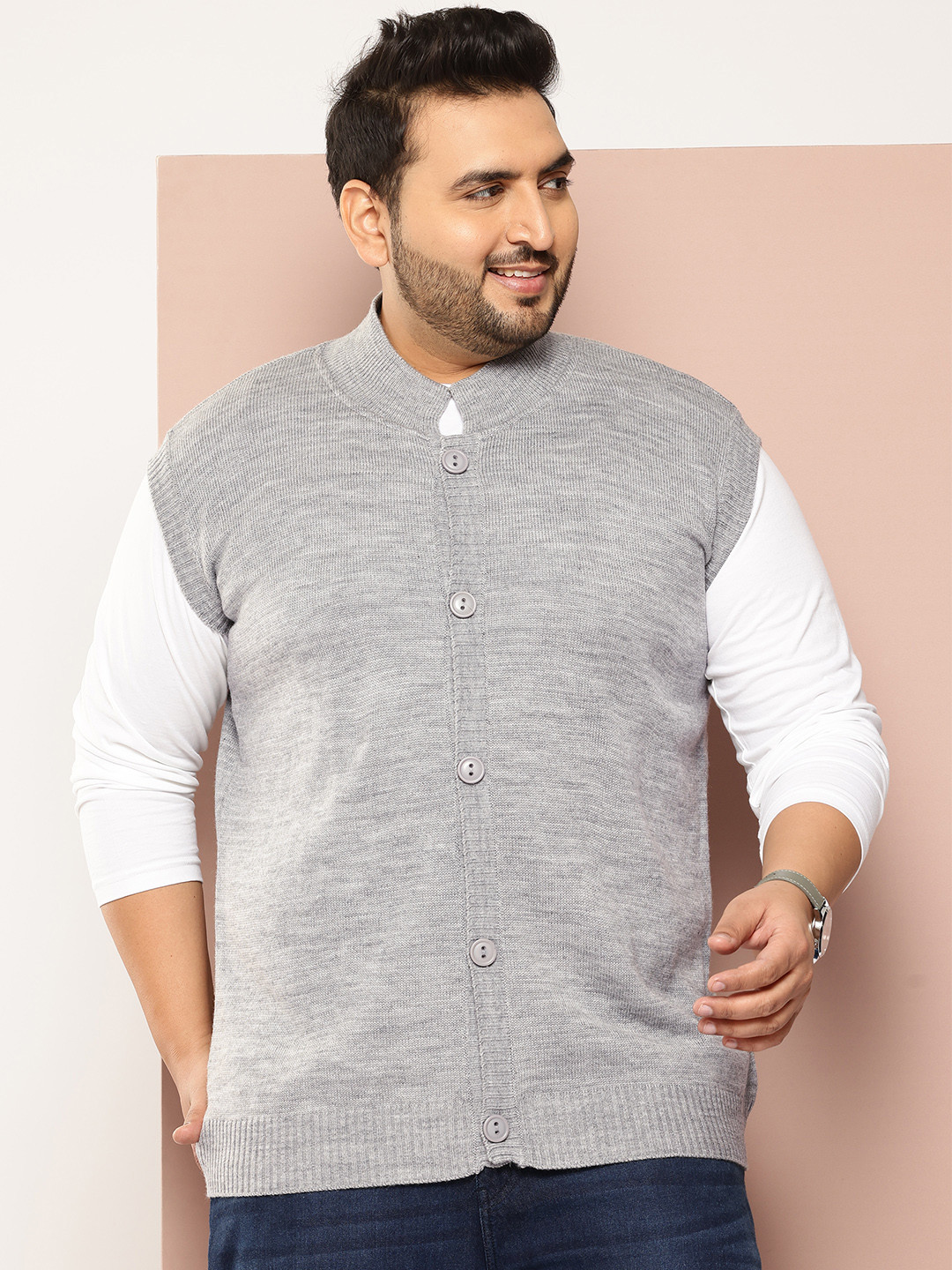 Sztori Plus Size Sleeveless Acrylic Cardigan