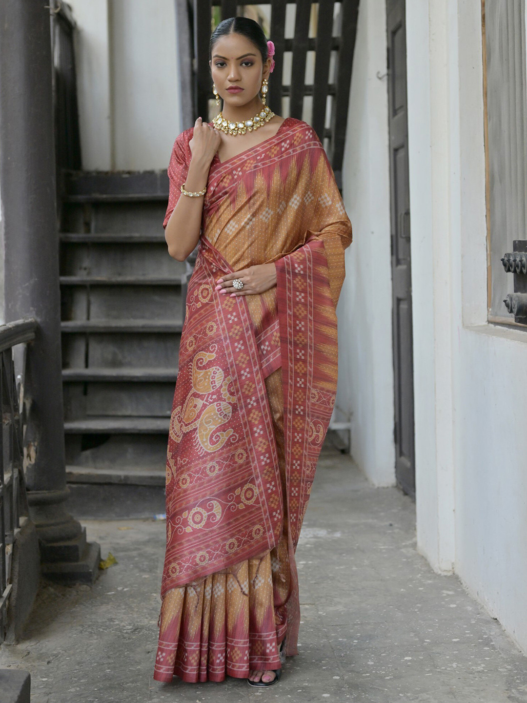 VISHNU WEAVES Geometric Printed Tussar Saree