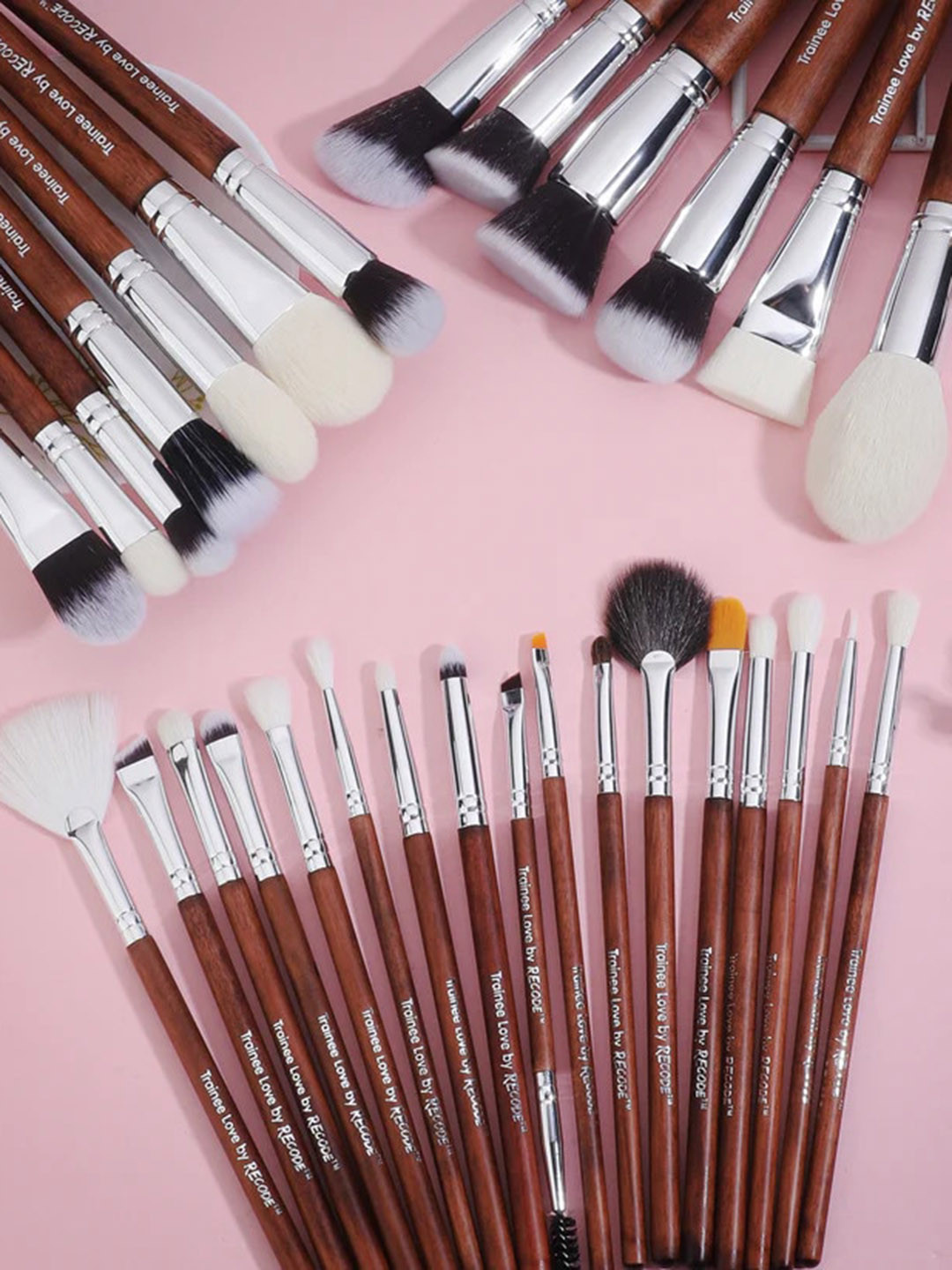 Recode Set of 30 Trainee Love Makeup Brushes