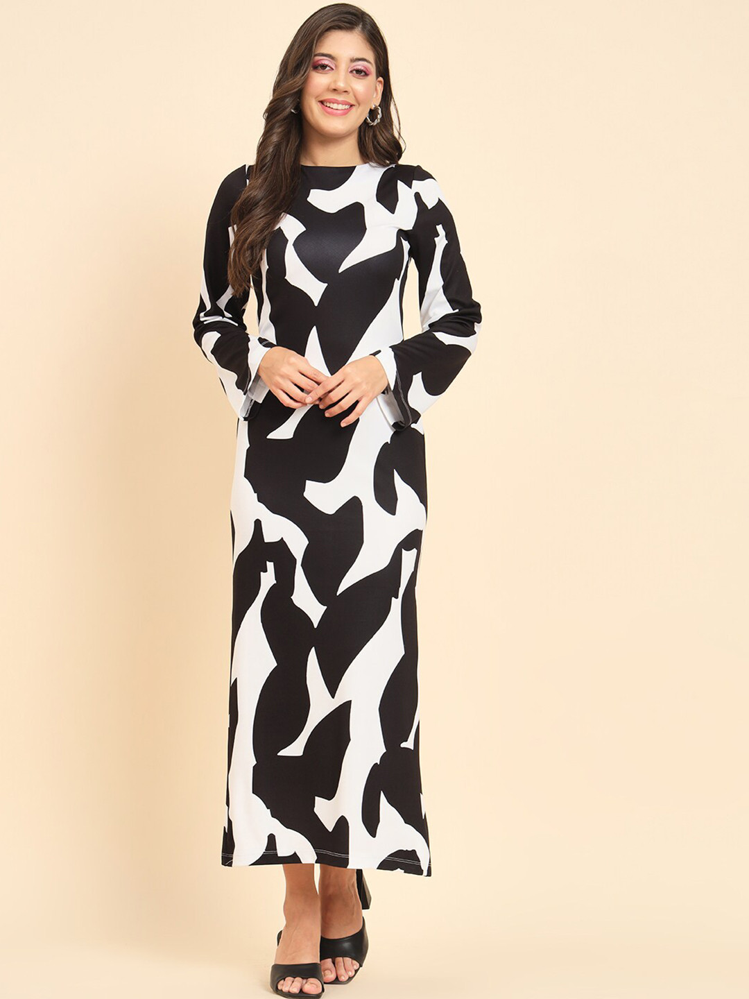 TANDUL Abstract Printed Monochrome Maxi Dress