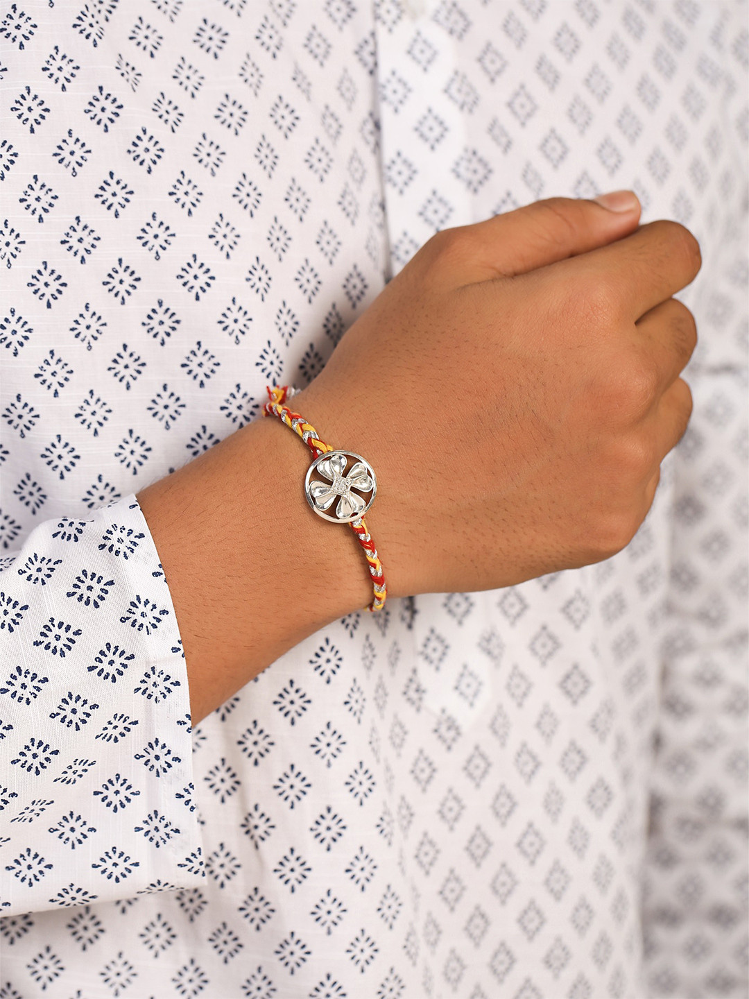 Kicky And Perky 925 Sterling Silver Mossanite Studded Lucky Cloves Rakhi