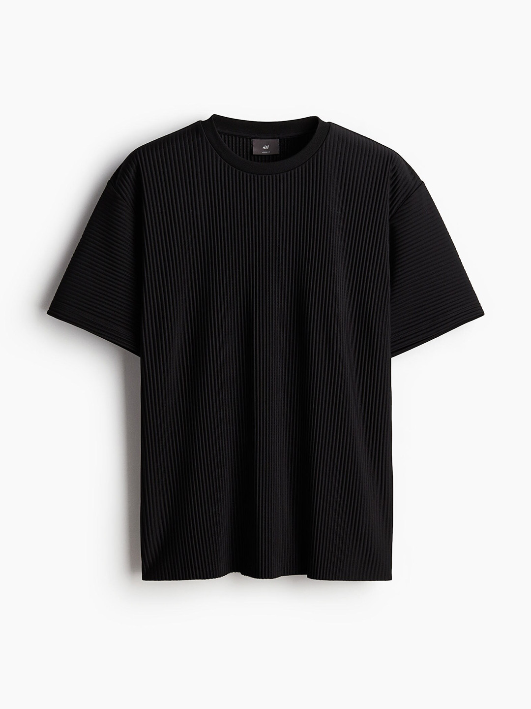 H&M Men Loose Fit Pleated T-shirt