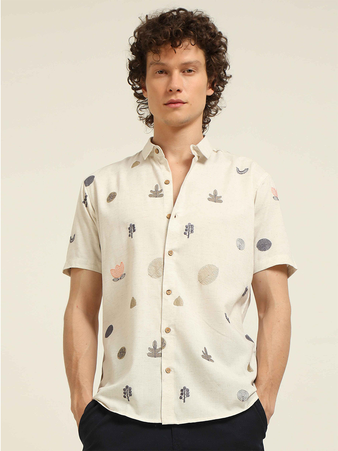 HAMPTONS All Over Embroidered Causal Half Sleeve