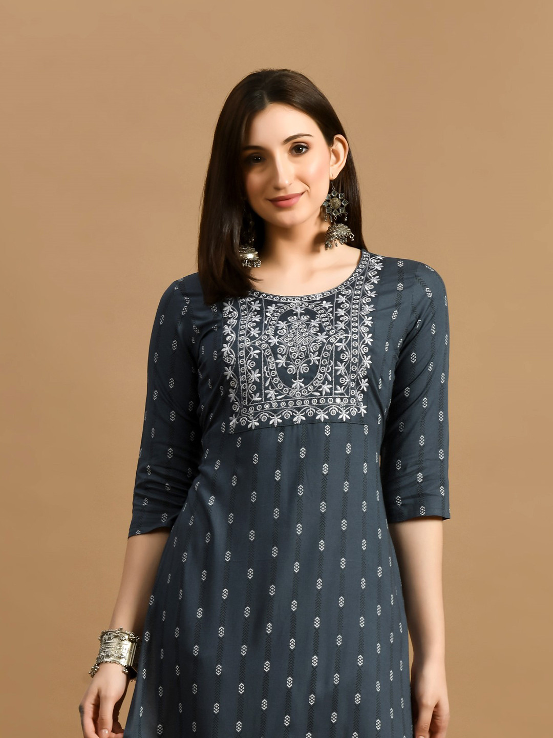 GLOWWORLD Ethnic Motifs Printed Straight Kurta