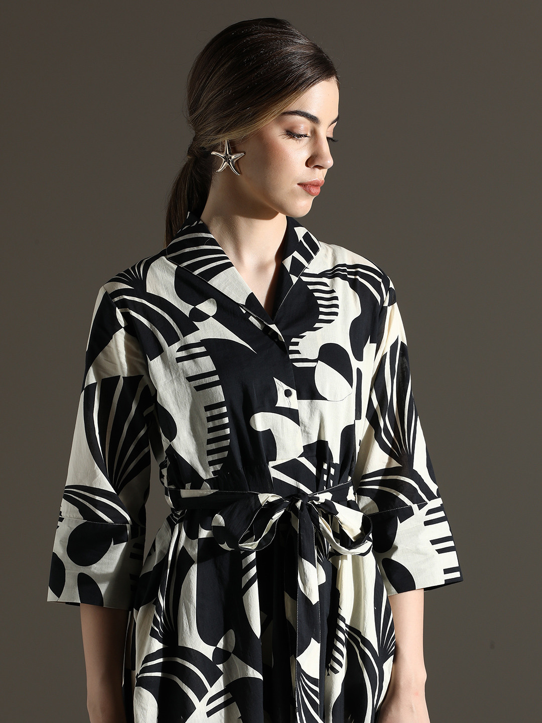 Dora Dori Cotton Black Relaxed Fit Midi Dress with Abstract Print and Belt