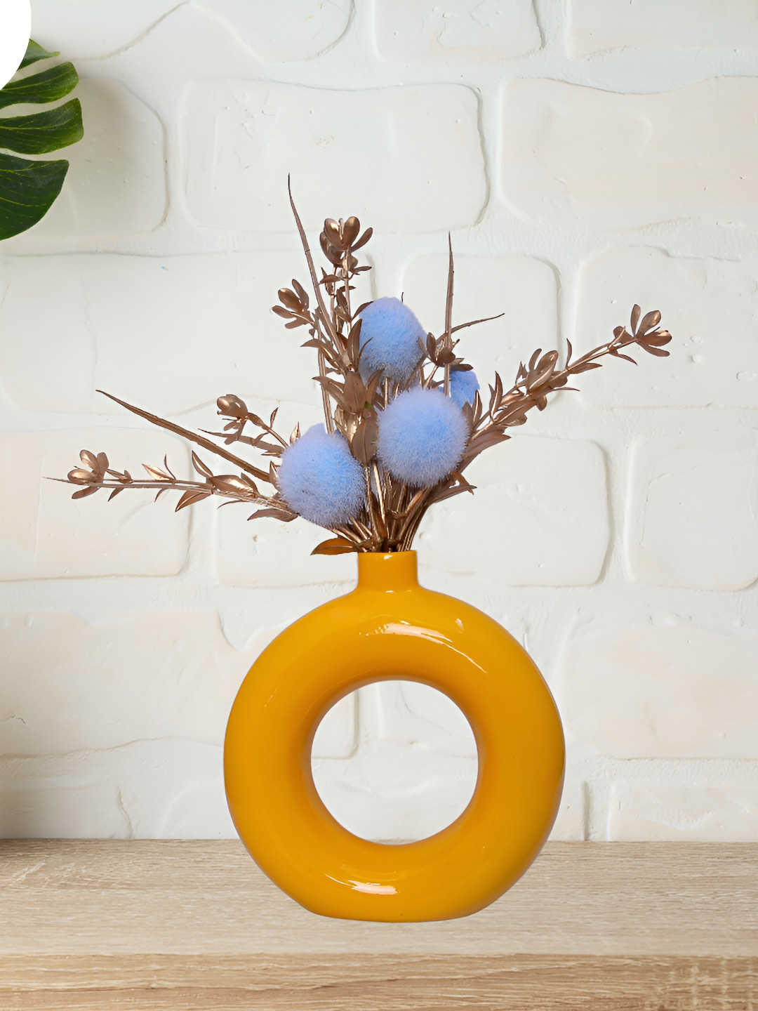 GW CREATIONS Yellow Donut-shaped Flower Vase