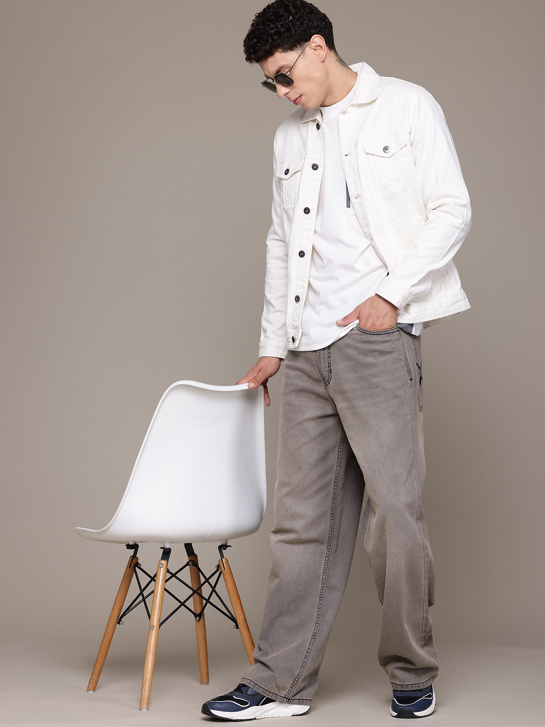 Roadster Men Wide Leg Acid Wash Jeans