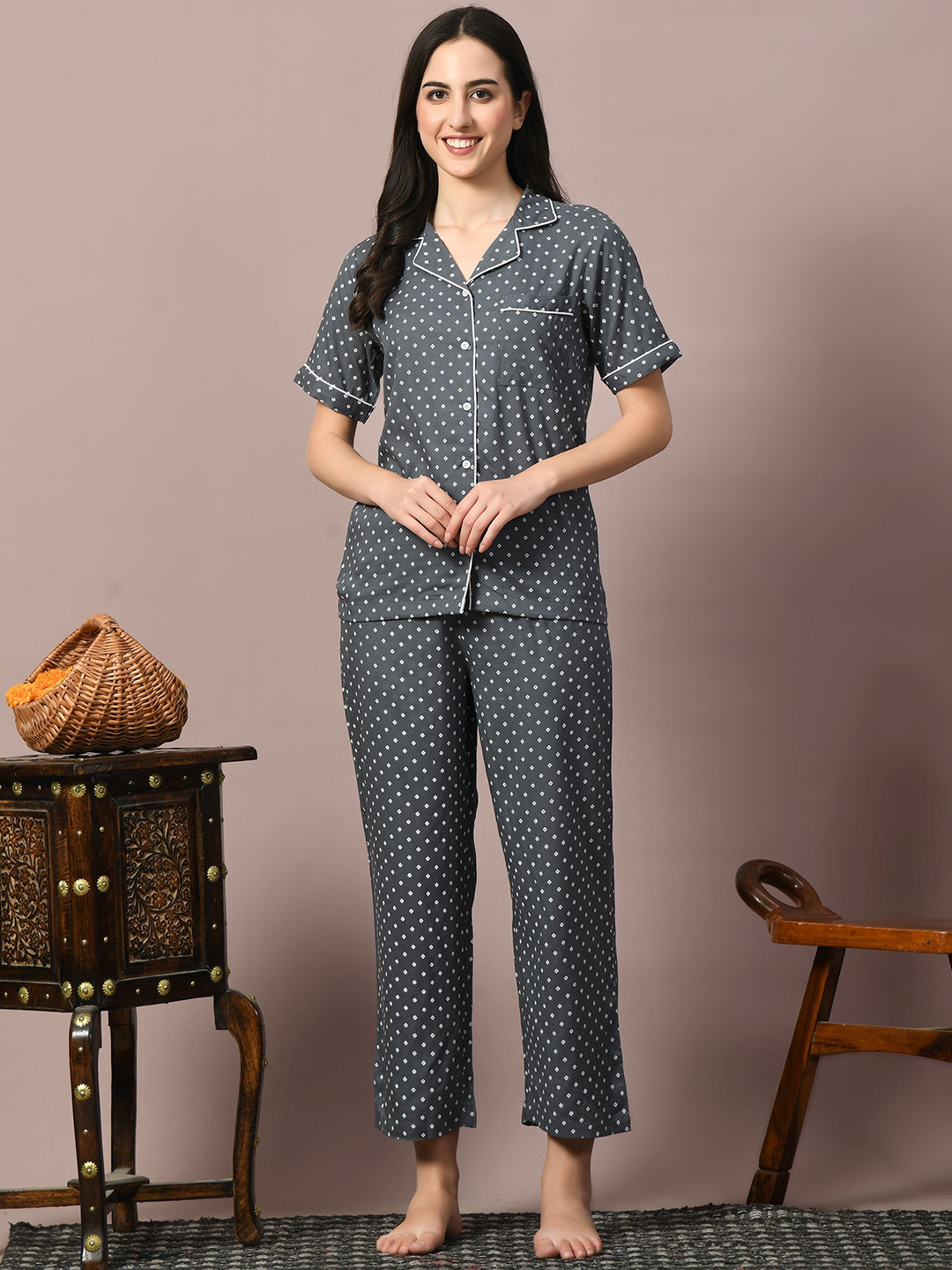 TREND ME Geometric Printed Night suit