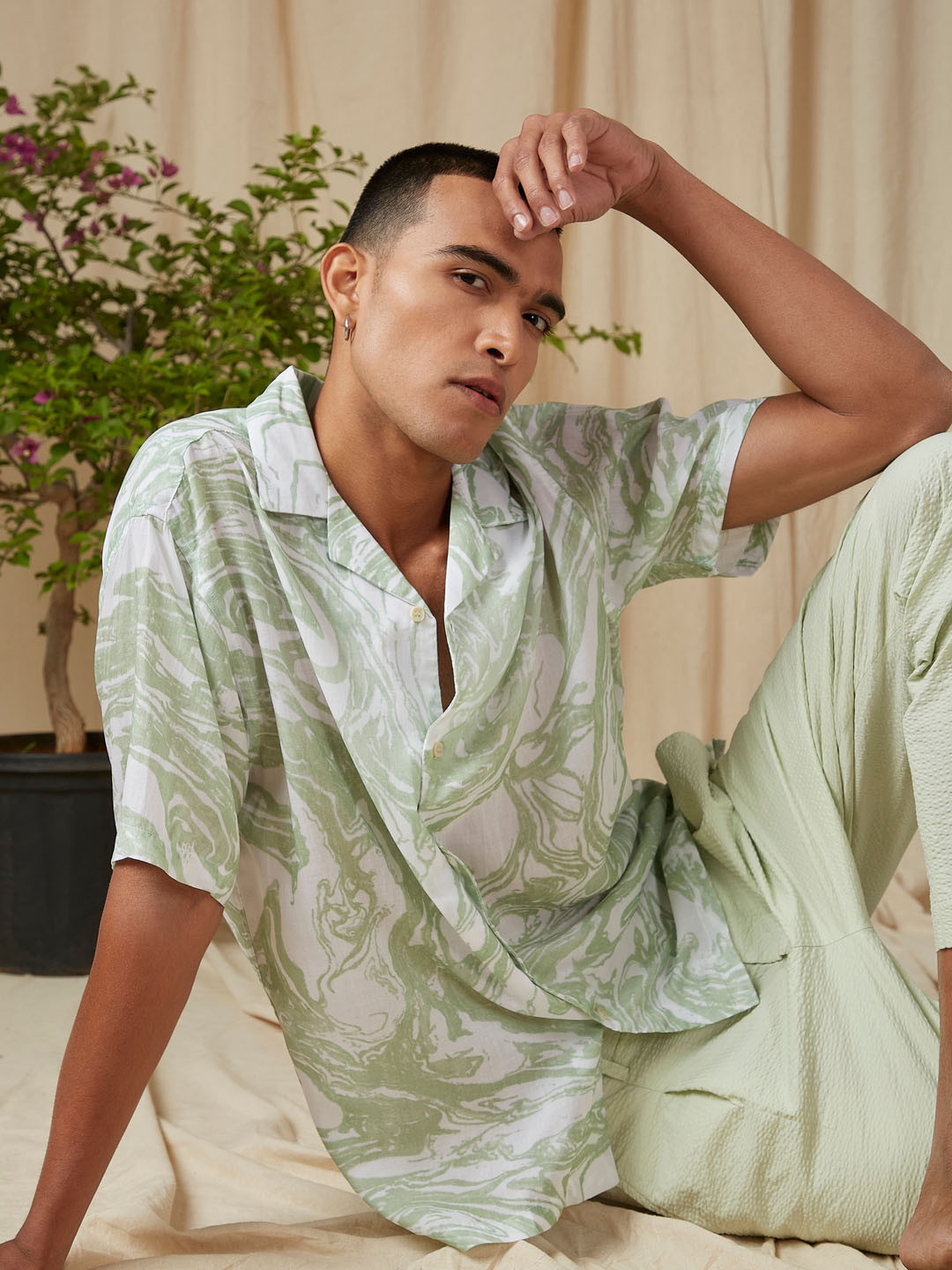 4 TRIPLE O FIVE O BY MUFTI Floral Printed Spread Collar Short Sleeves Oversized Casual Shirt