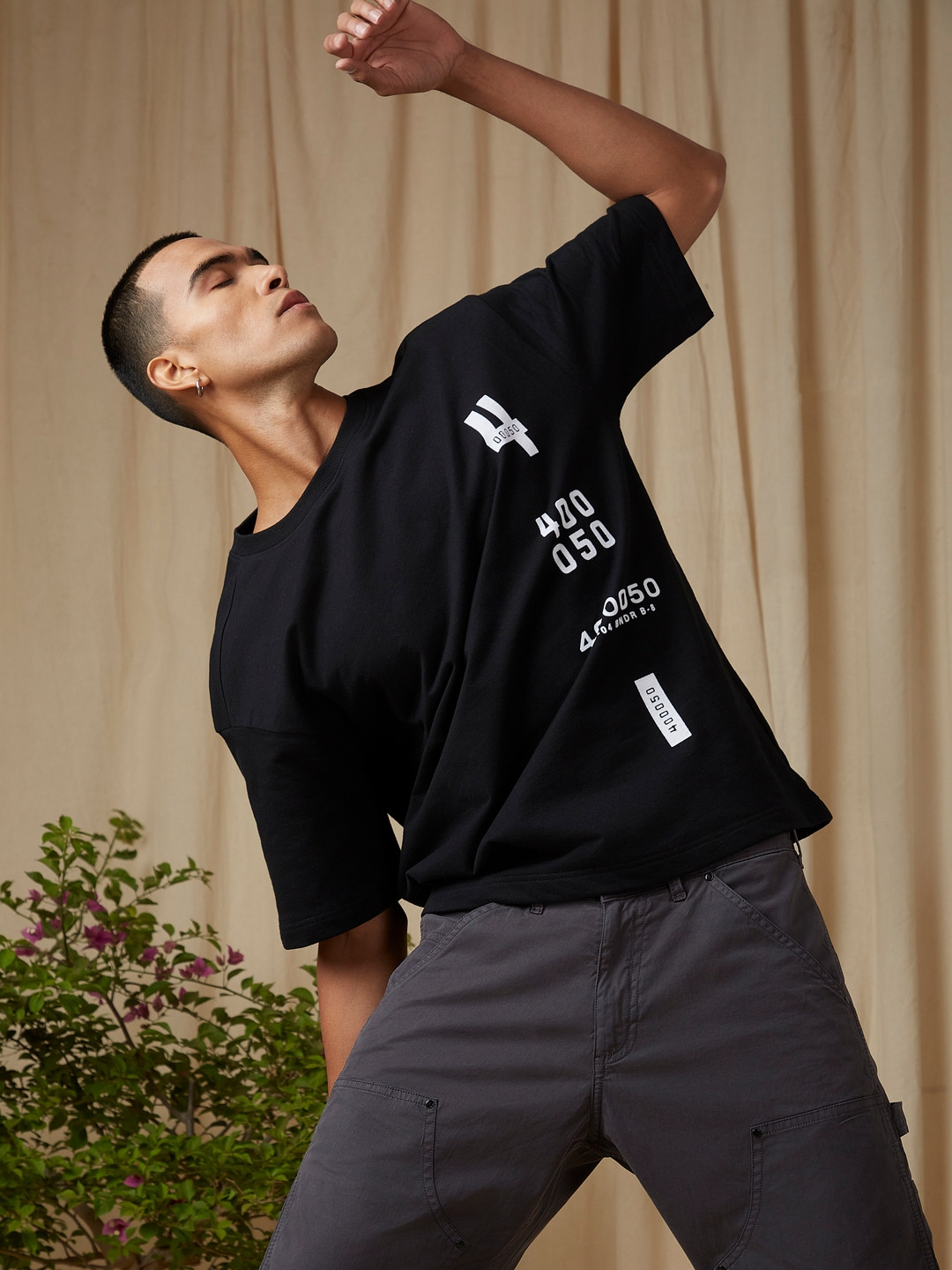 4 TRIPLE O FIVE O BY MUFTI Men Typography Applique T-shirt