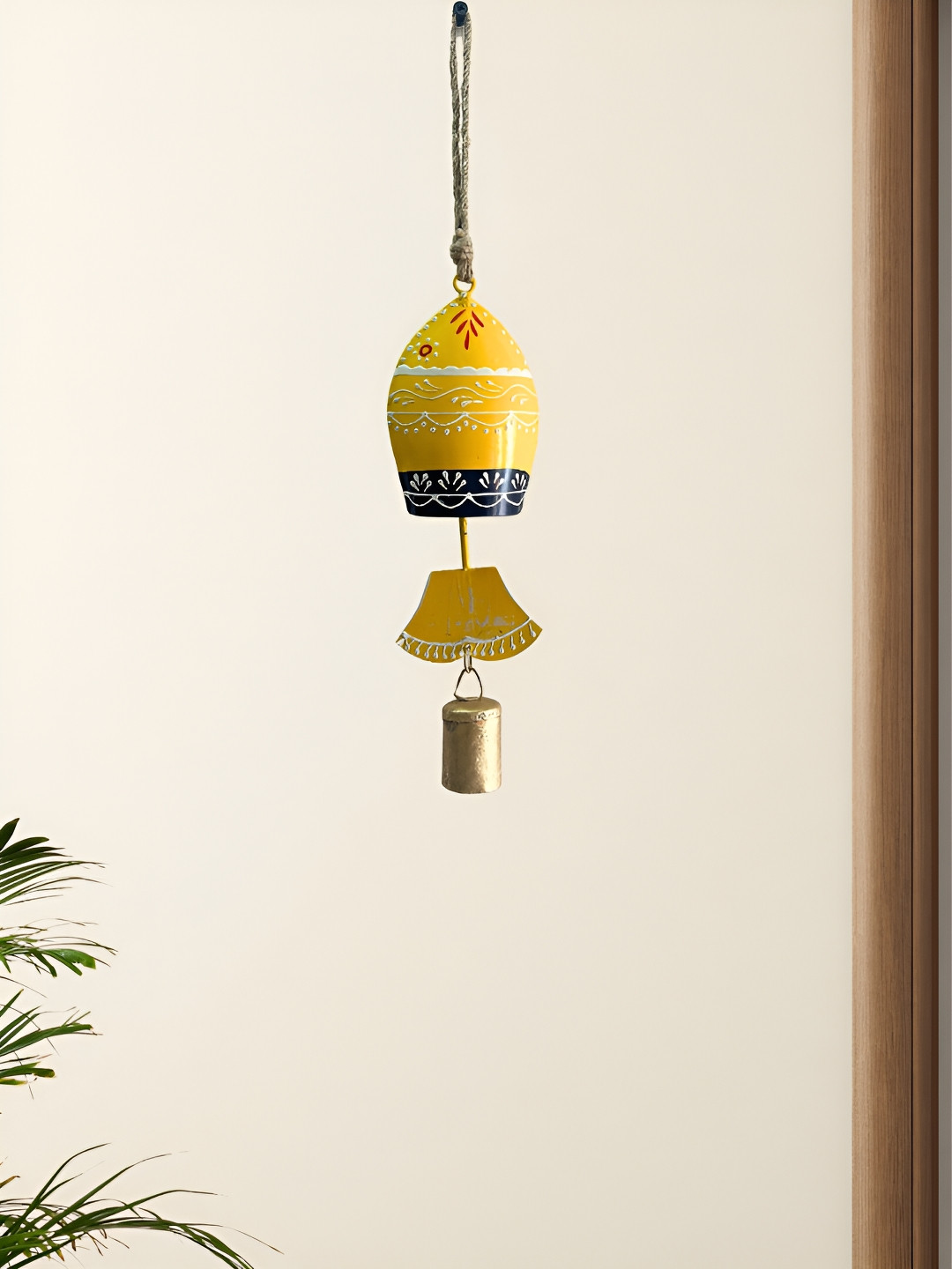 JASMEY HOMES Yellow Textured Fish Wind Chimes