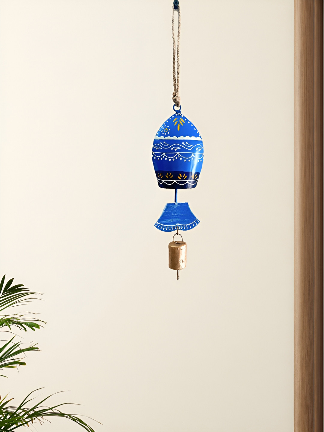 JASMEY HOMES Blue Textured Fish Wind Chimes