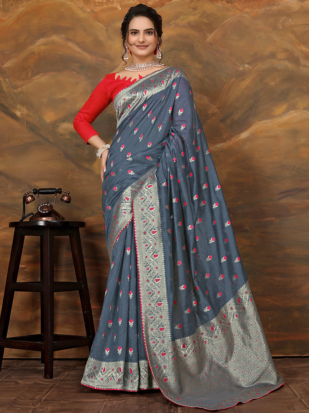 Aagiri Woven Design Ethnic Motifs Zari Banarasi Saree