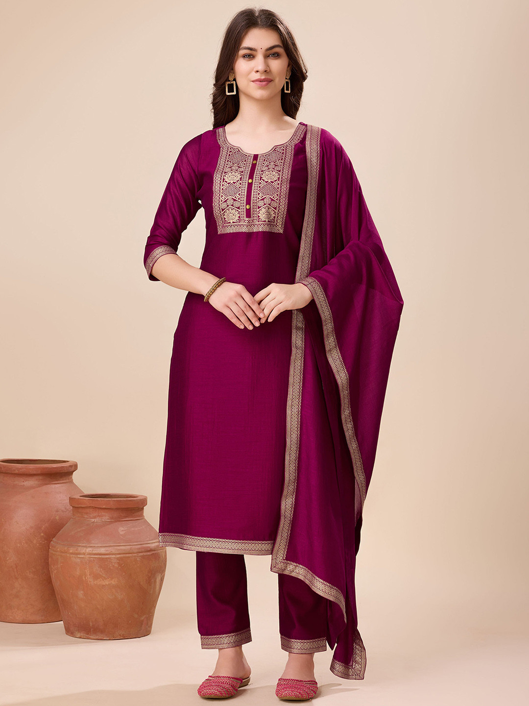 MOJILAA Floral Round Neck Three-Quarter Sleeves Beads and Stones Kurta Set