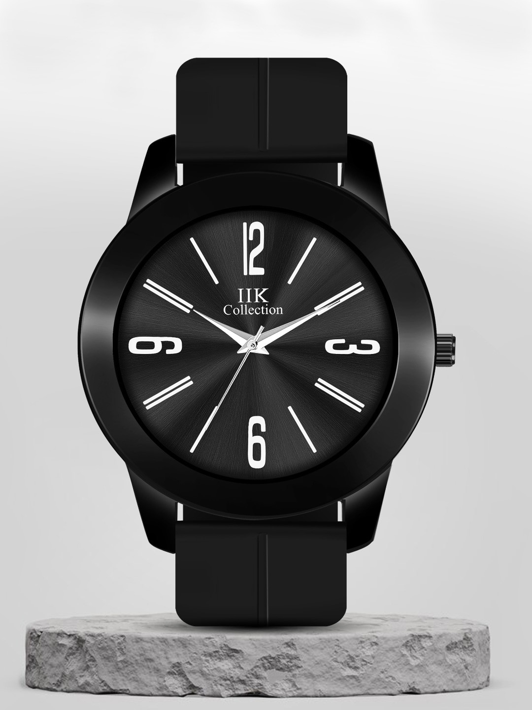 IIK COLLECTION Men Round Dial Adjustable Flexible Magnetic Lock Silicon Strap Watch