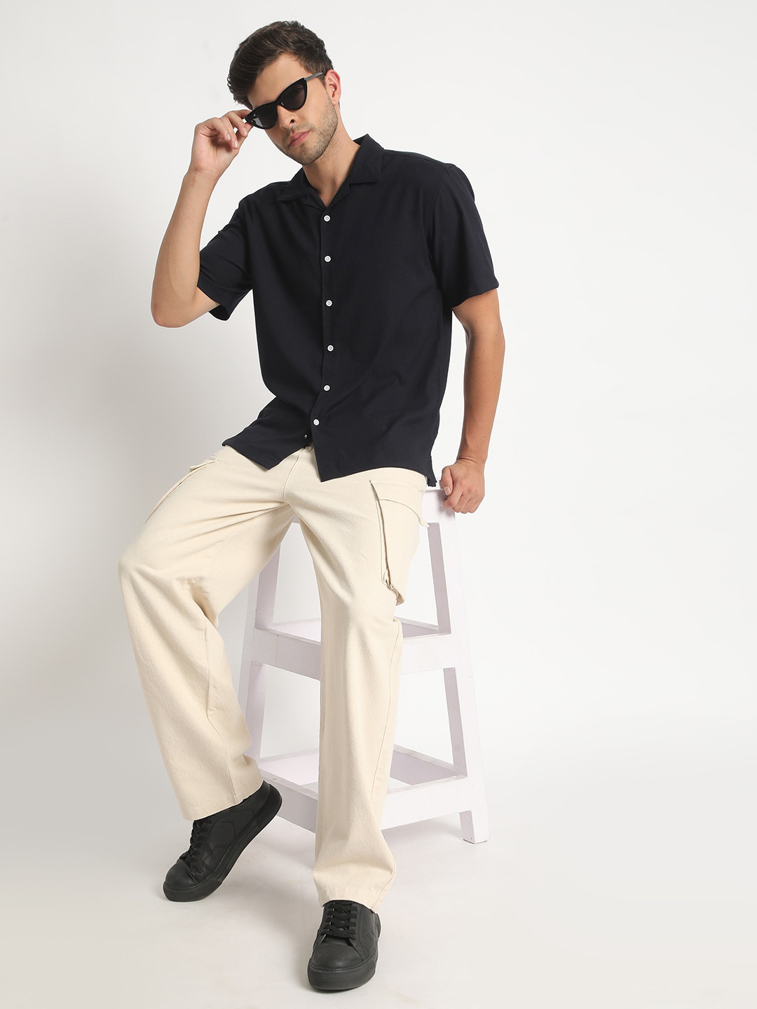 Bene Kleed Textured Self Design Cuban Collar Short Sleeves Relaxed Fit Casual Shirt