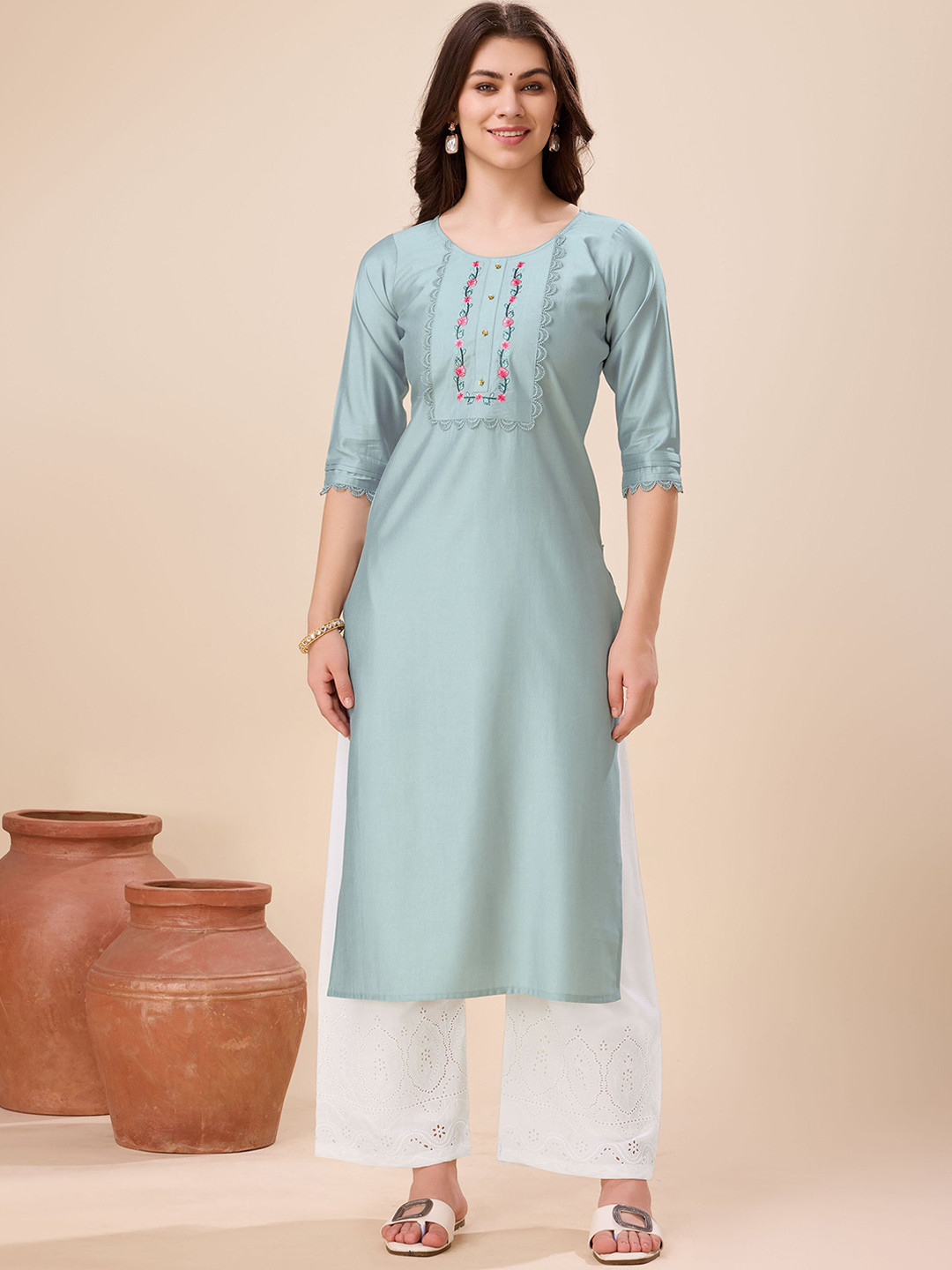 MOJILAA Women's Grey Viscose Floral Embroidered Straight Kurta