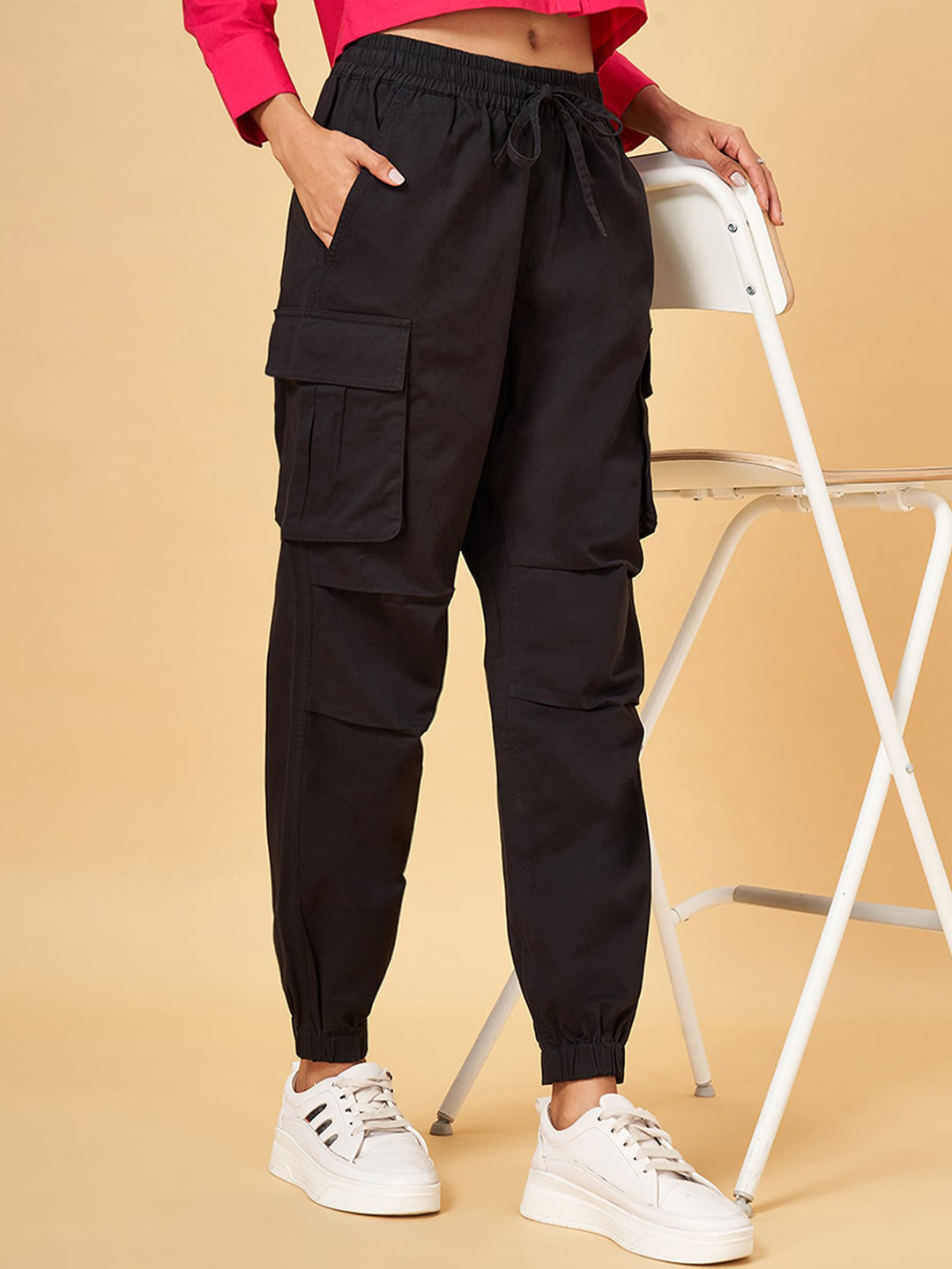 YU by Pantaloons Women Relaxed-Fit Mid-Rise Joggers