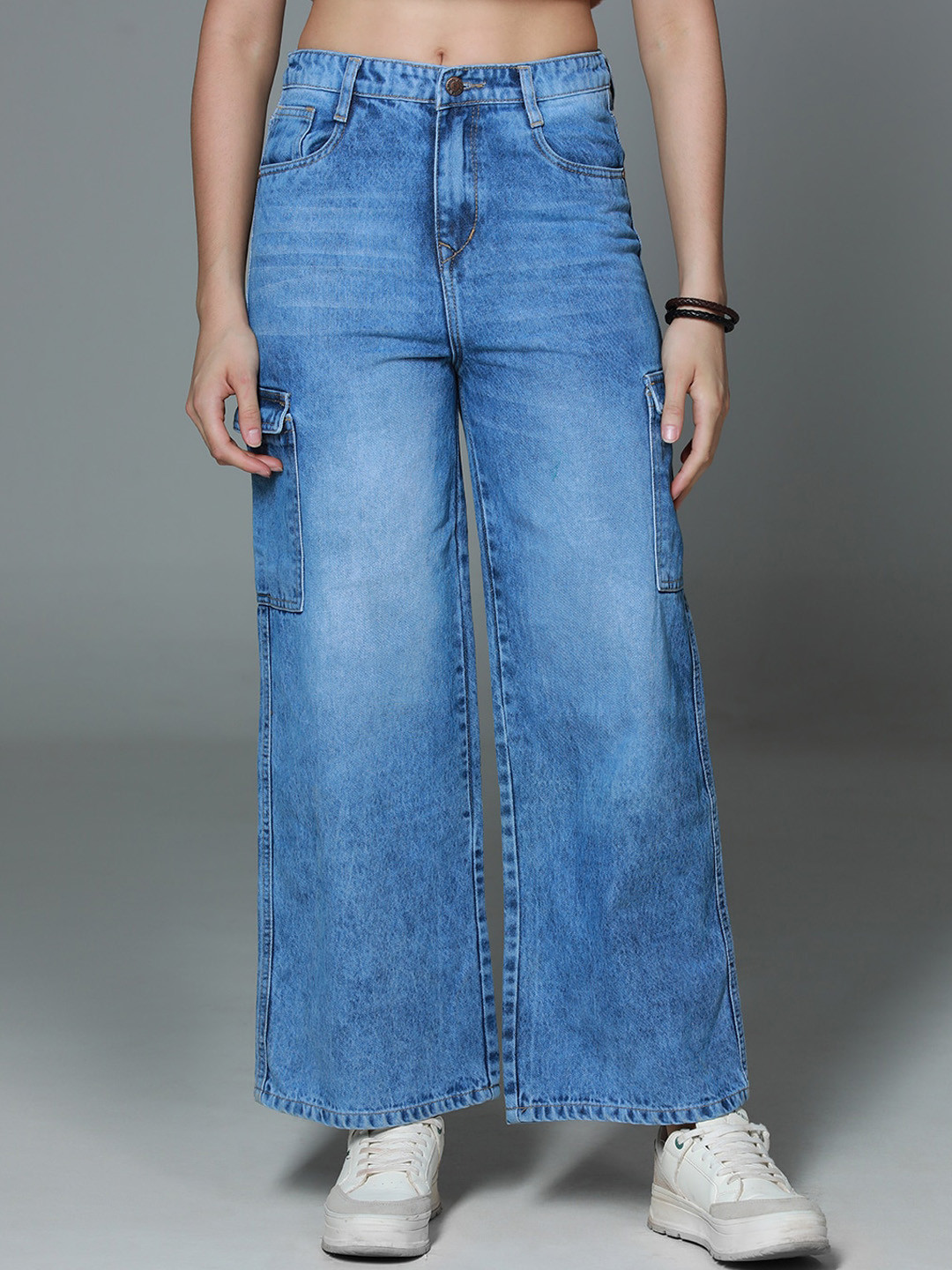 High Star Women Wide Leg High-Rise Clean Look Light Fade Cargo Style Cotton Jeans