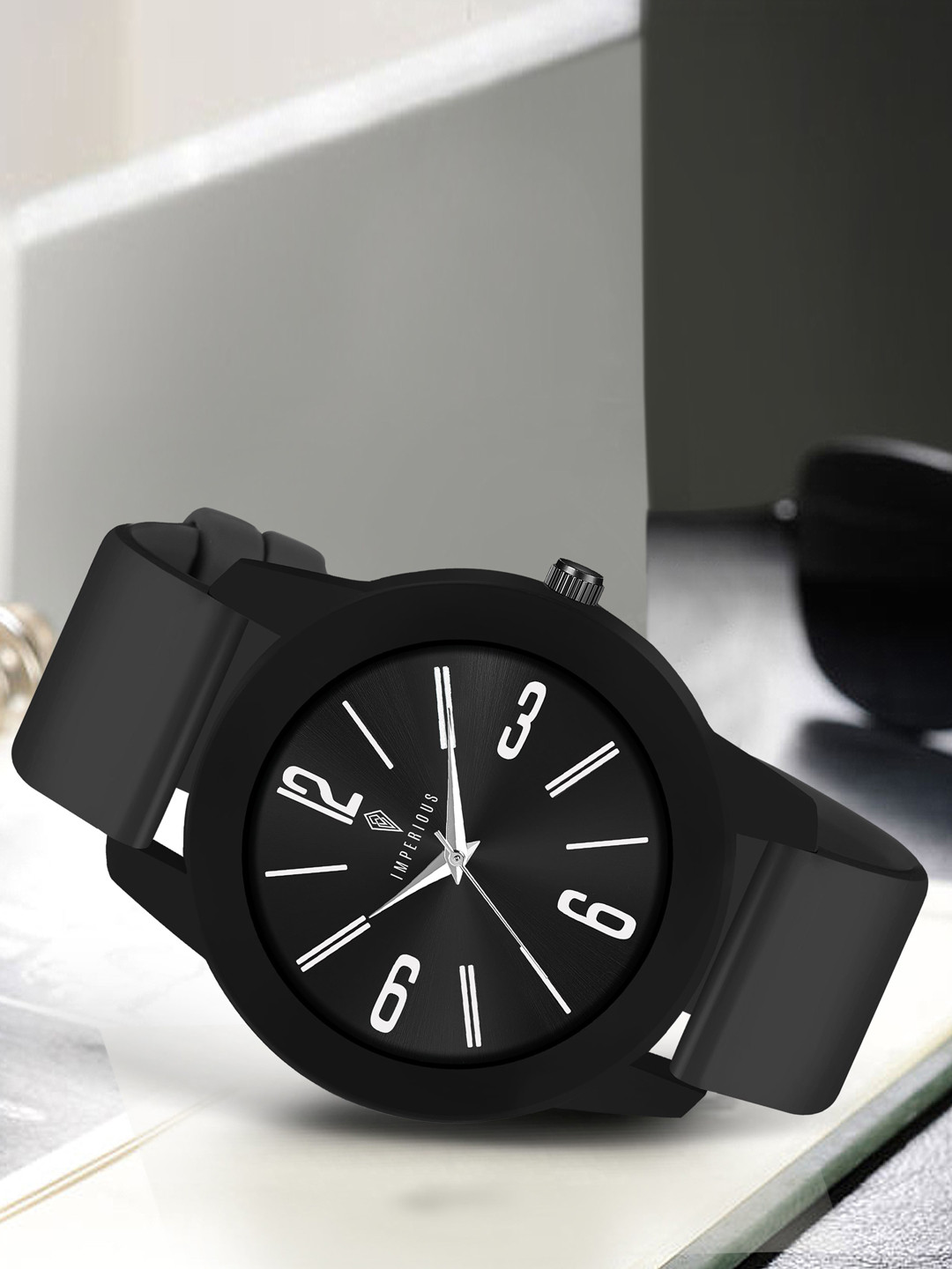 Imperious- The Royal Way Men Round Shaped Analogue Watch IMP-BLACK-M-500