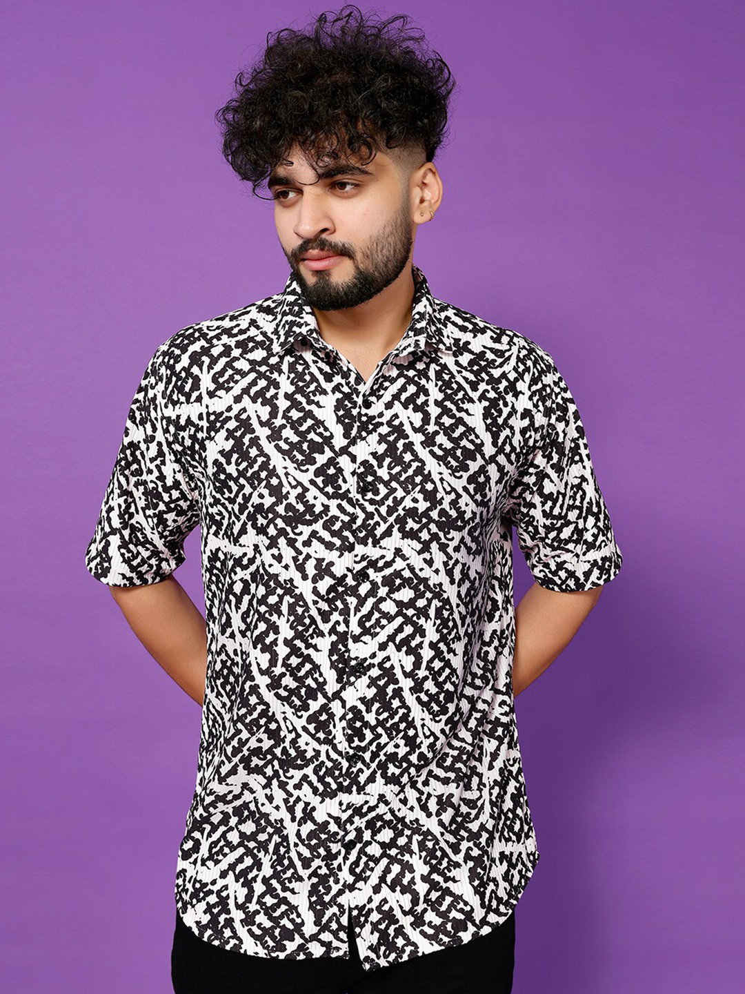 HARPITA Relaxed Sheer Geometric Printed Spread Collar Short Sleeves Party Shirt